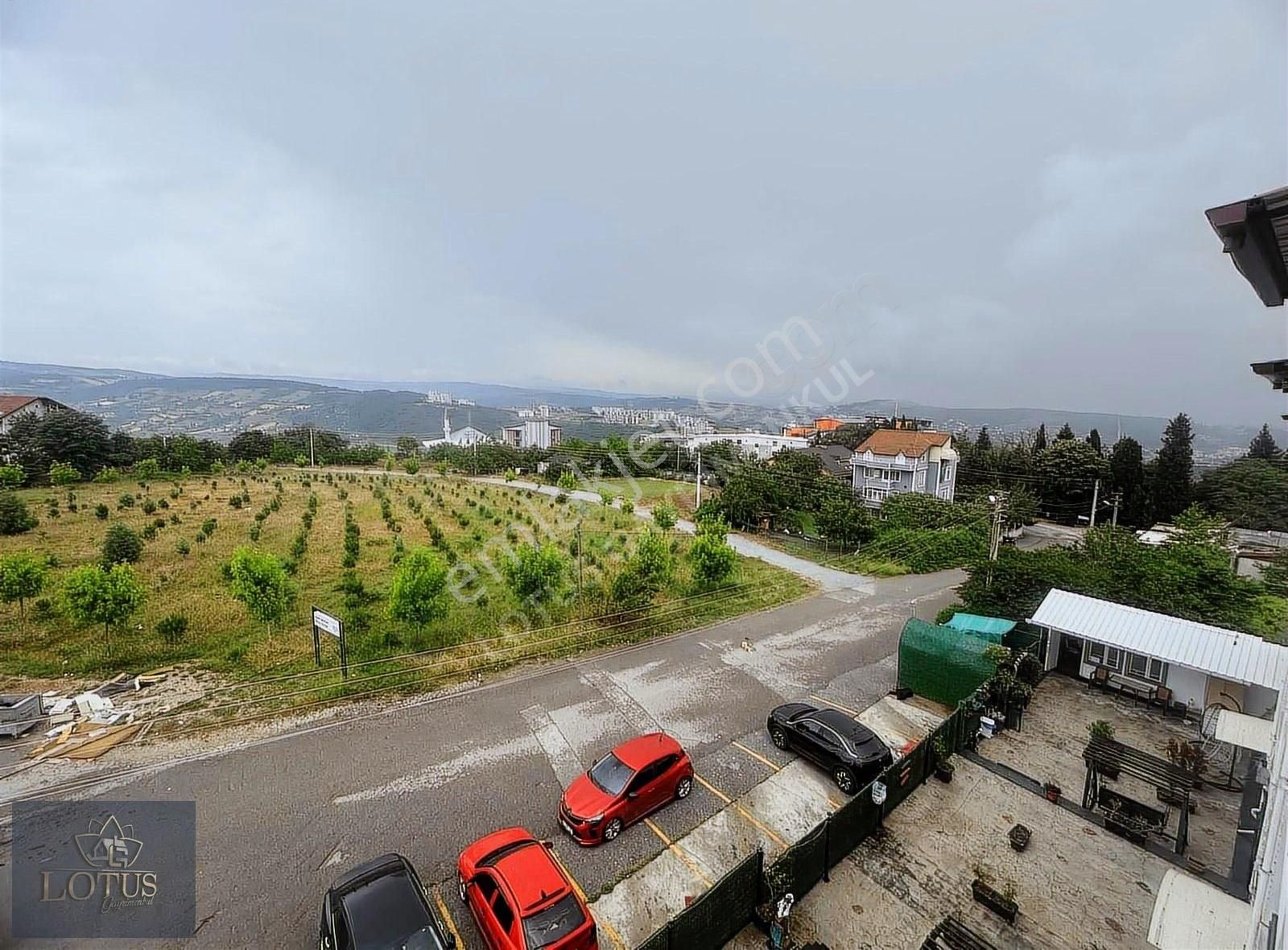 İzmit Tepeköy Site İçerisinde 1+1 Deniz Manzaralı Satılık Daire