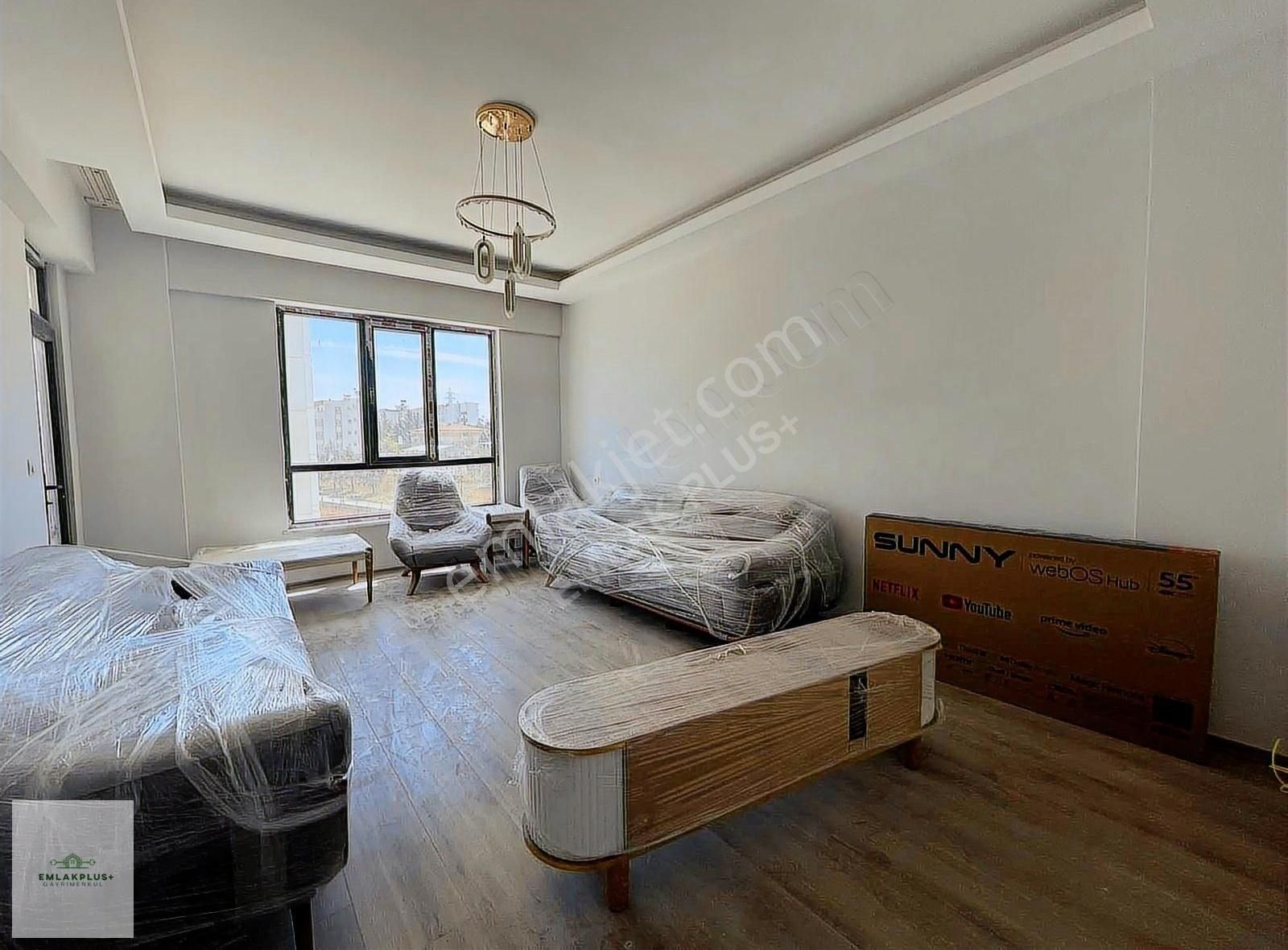 Emlak Plus+'tan Göktürk'te Sıfır Eşyalı Kiralık 2+1 Daire