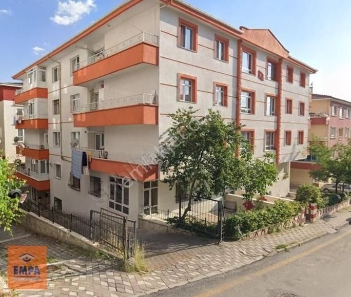 Piyade Mahallesinde Giriş Kat 2+1 Daire Altinda Daire Var