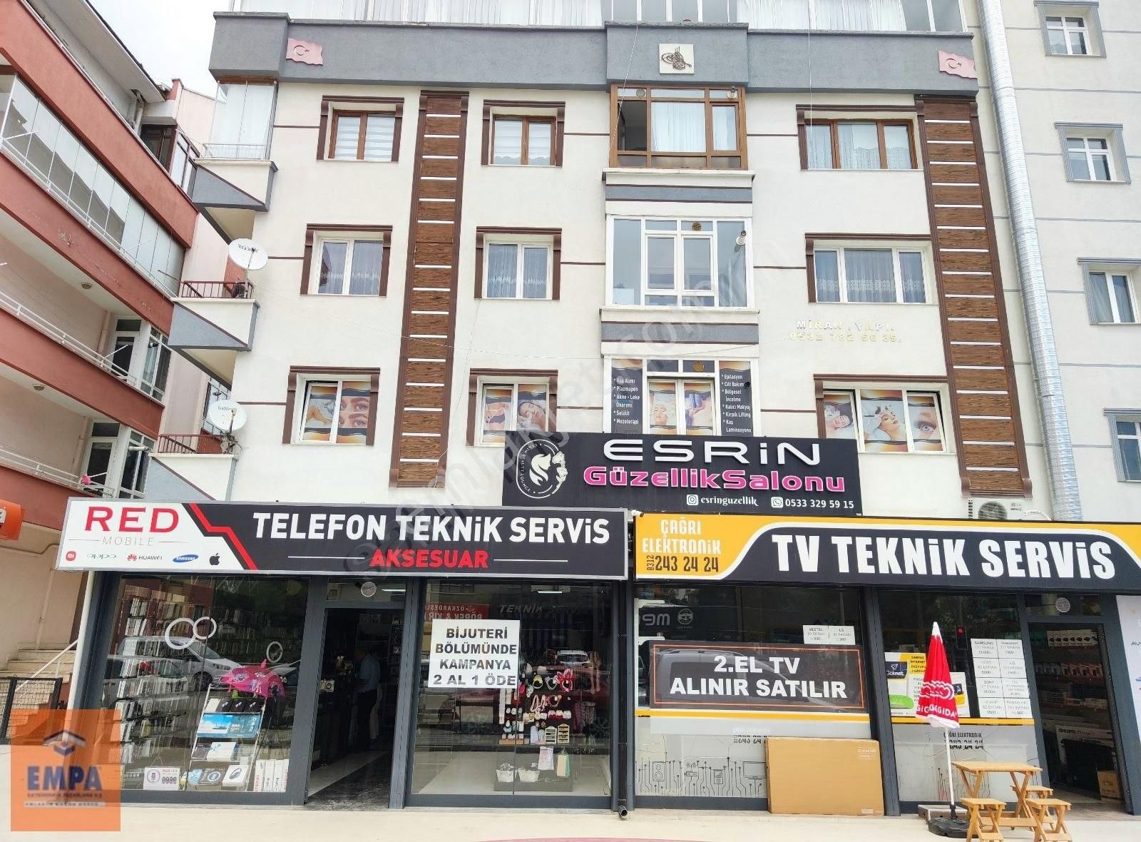 Hem Satlık Hem Devirlik 1512 Ve 14 Cadde Cepheli Muazam Konumda