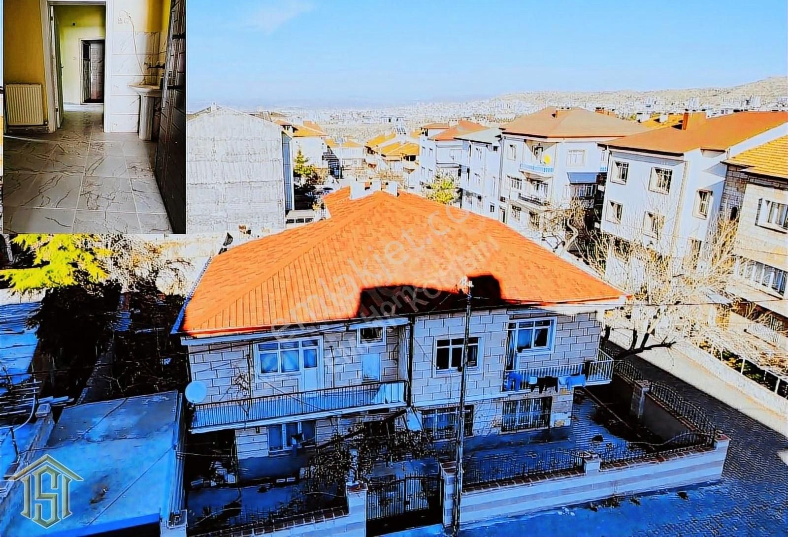 Merkez'de Emek Mah. Müstakil Bahçeli Giriş Kat Satılık Daire