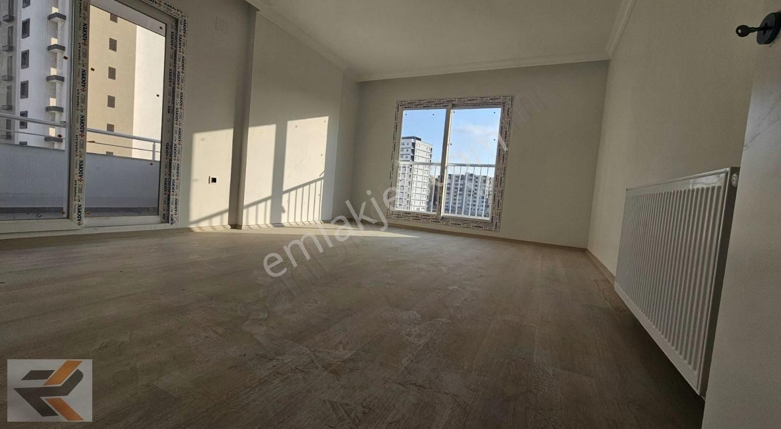 Sıte Icınde Okullar Cıvarı Satlık 3+1 Kapalı Mutfak