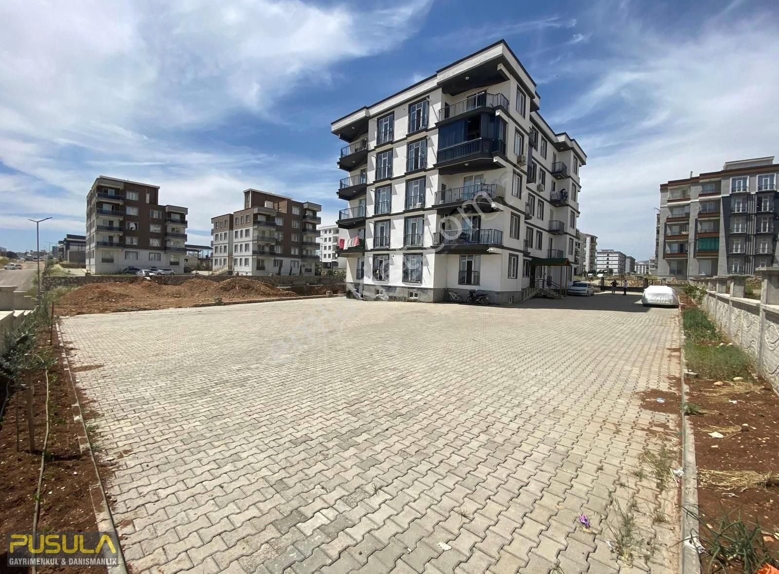 Pusula Gm'den 400 Yataklı Yakını 120m² (2+1) Ara Kat Daire