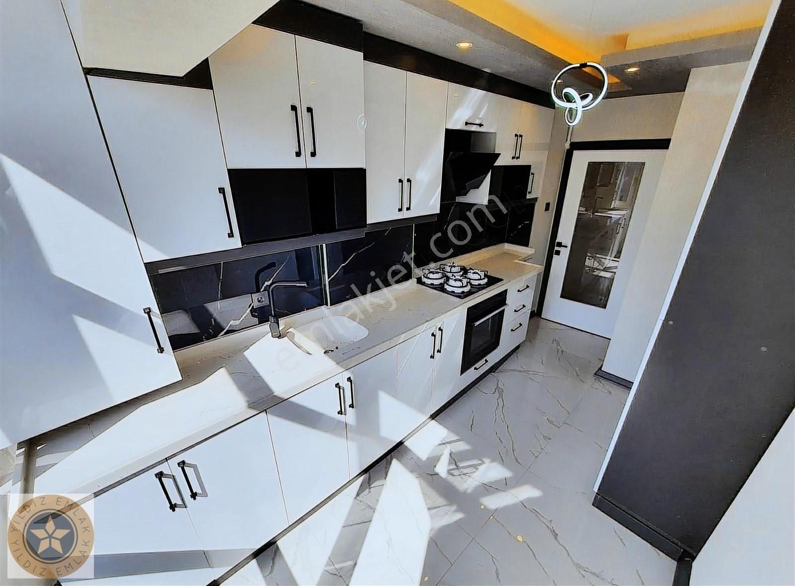Atatürk Mah. 3+1 Salon Bağımsız Katta Full Yapılı Uygun Fiyat