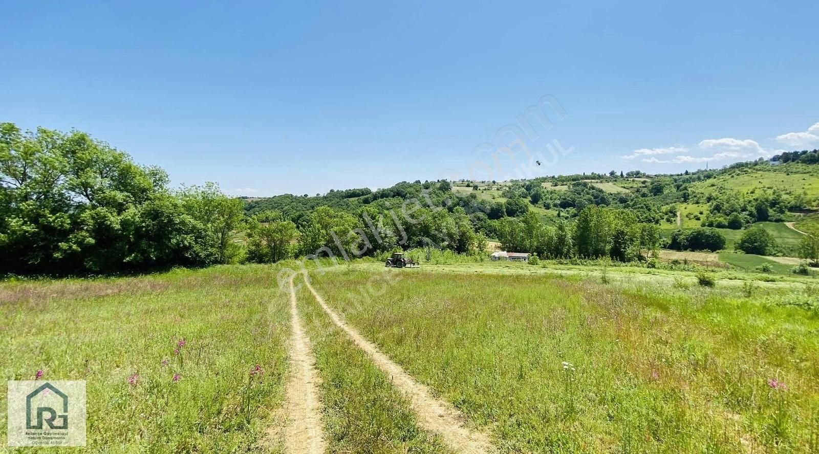 Kandıra Kaymaz Erikli'de 3772 M² Tarla