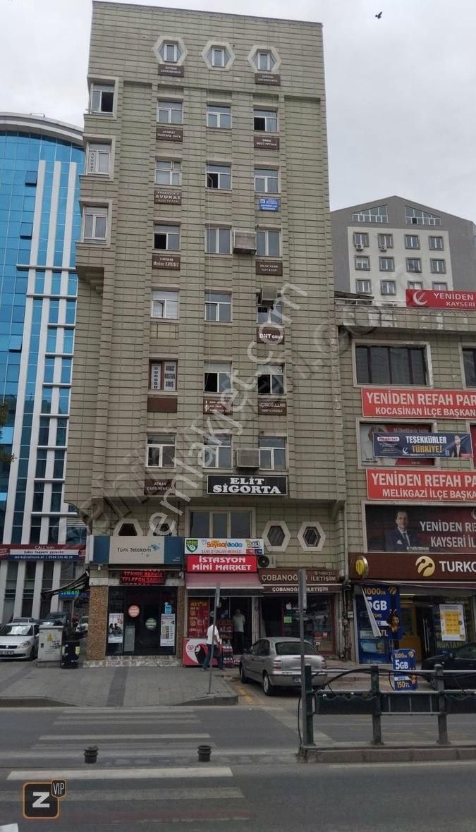 İstasyon Caddesi Üzeri'nde Kiralık 150 Metrekare Ofis