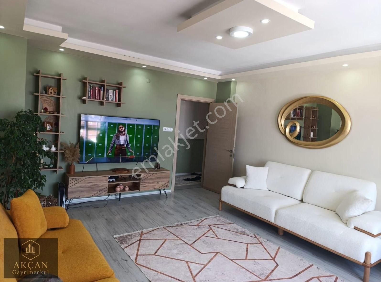 Akçan'da Merkezi Konumda, Tepe Mevkii 4+1 Dubleks Daire!