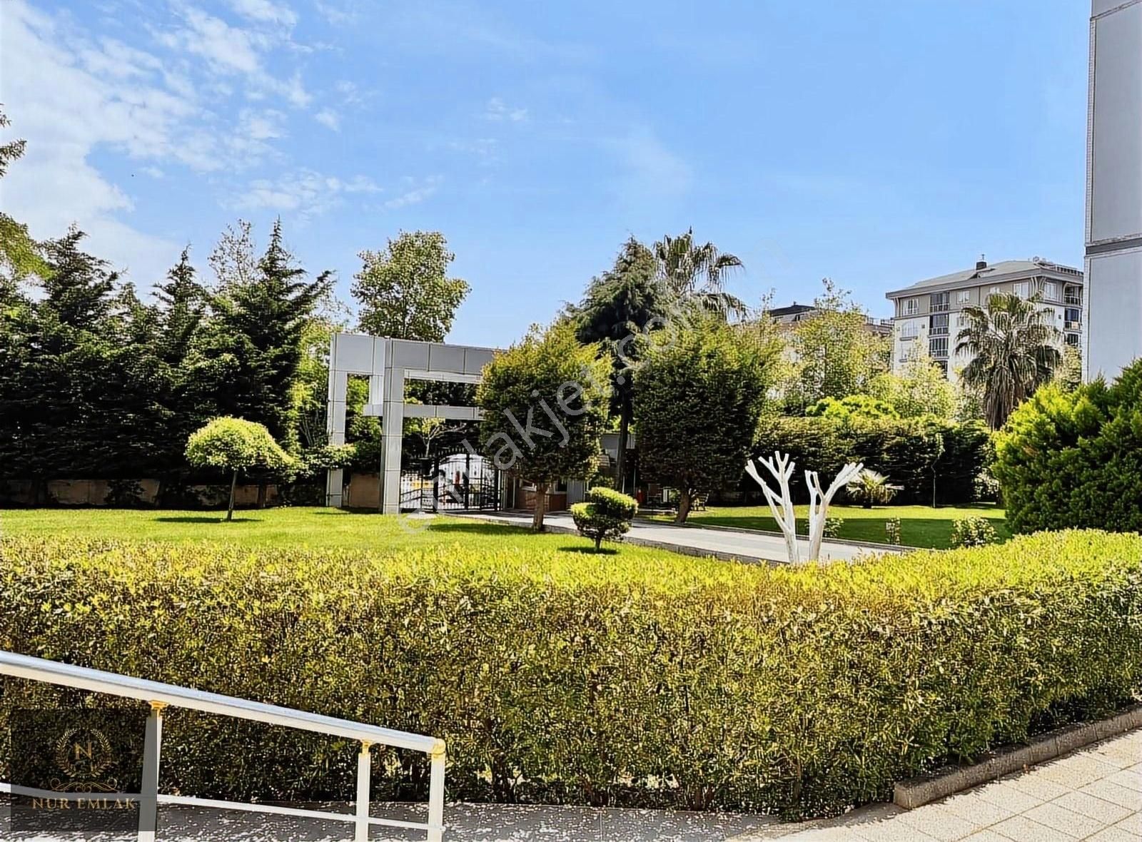 Nur Emlak'tan 185m2 Çok Keyifli Masrafsız Satılık Bahçe Katı