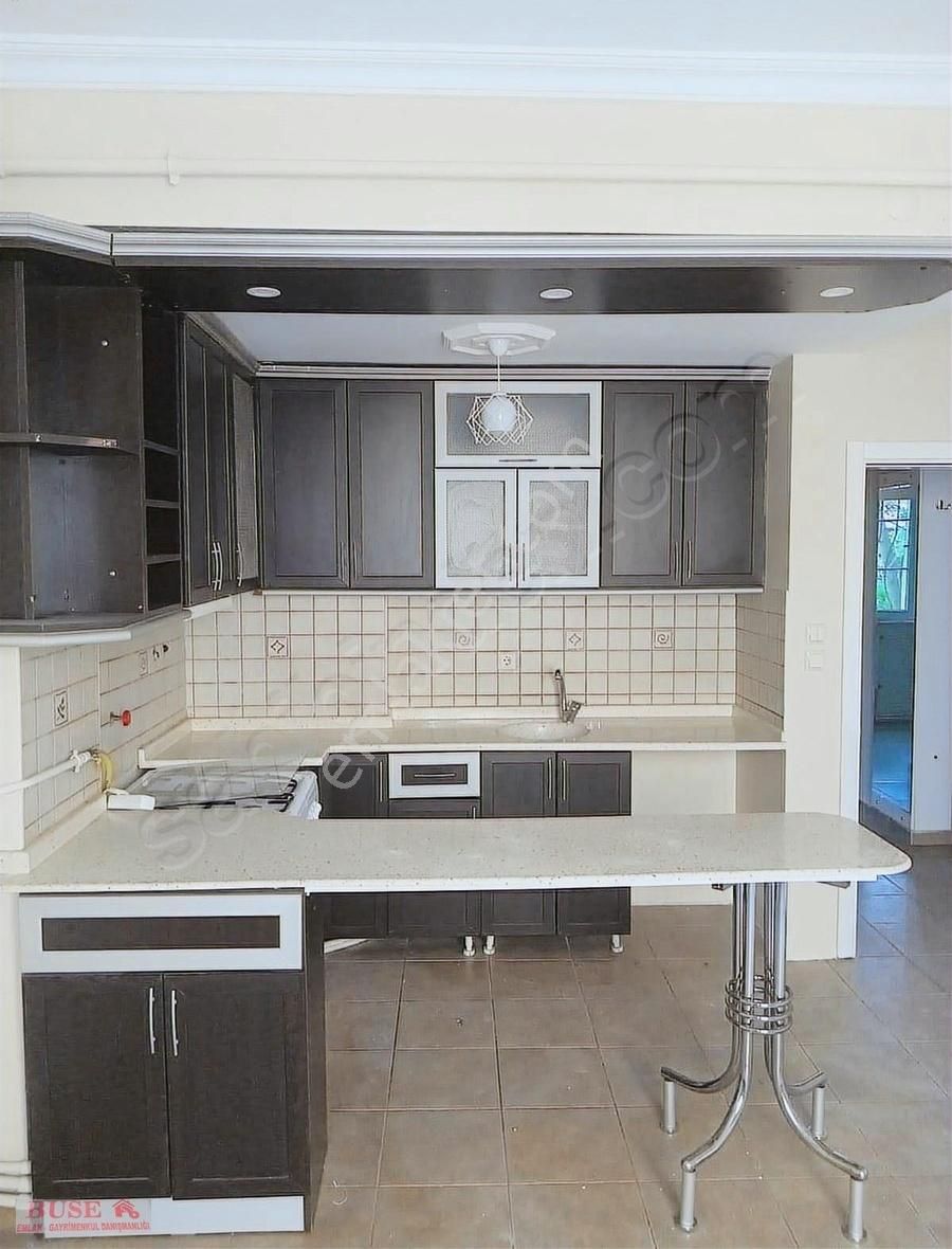 Şirintepe'de İletişim Kapısı Karşısı Çok Bakımlı Kiralık Apart