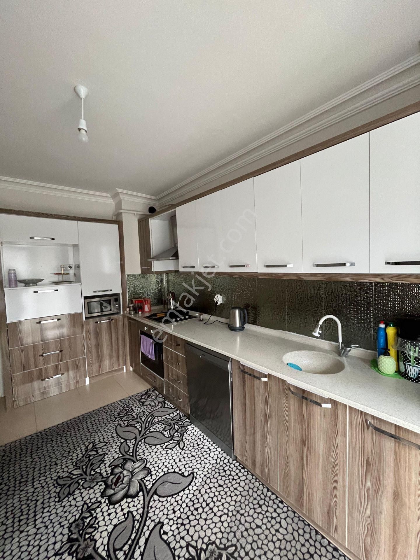 Afyon Üçok Emlaktan İstiklal Mah Satılık 3+1 Asansörlü Daire - Görsel 7