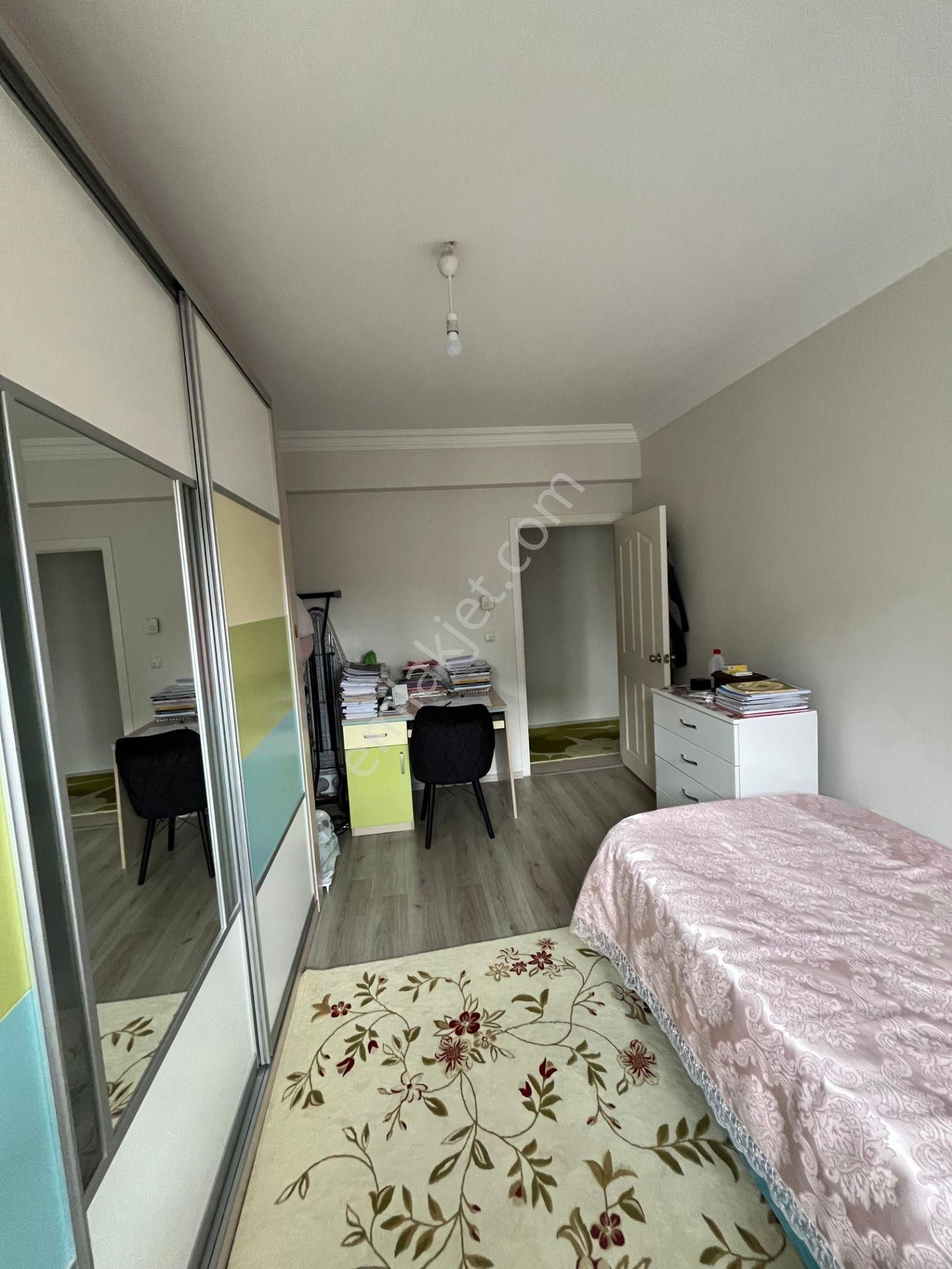 Afyon Üçok Emlaktan İstiklal Mah Satılık 3+1 Asansörlü Daire - Görsel 12