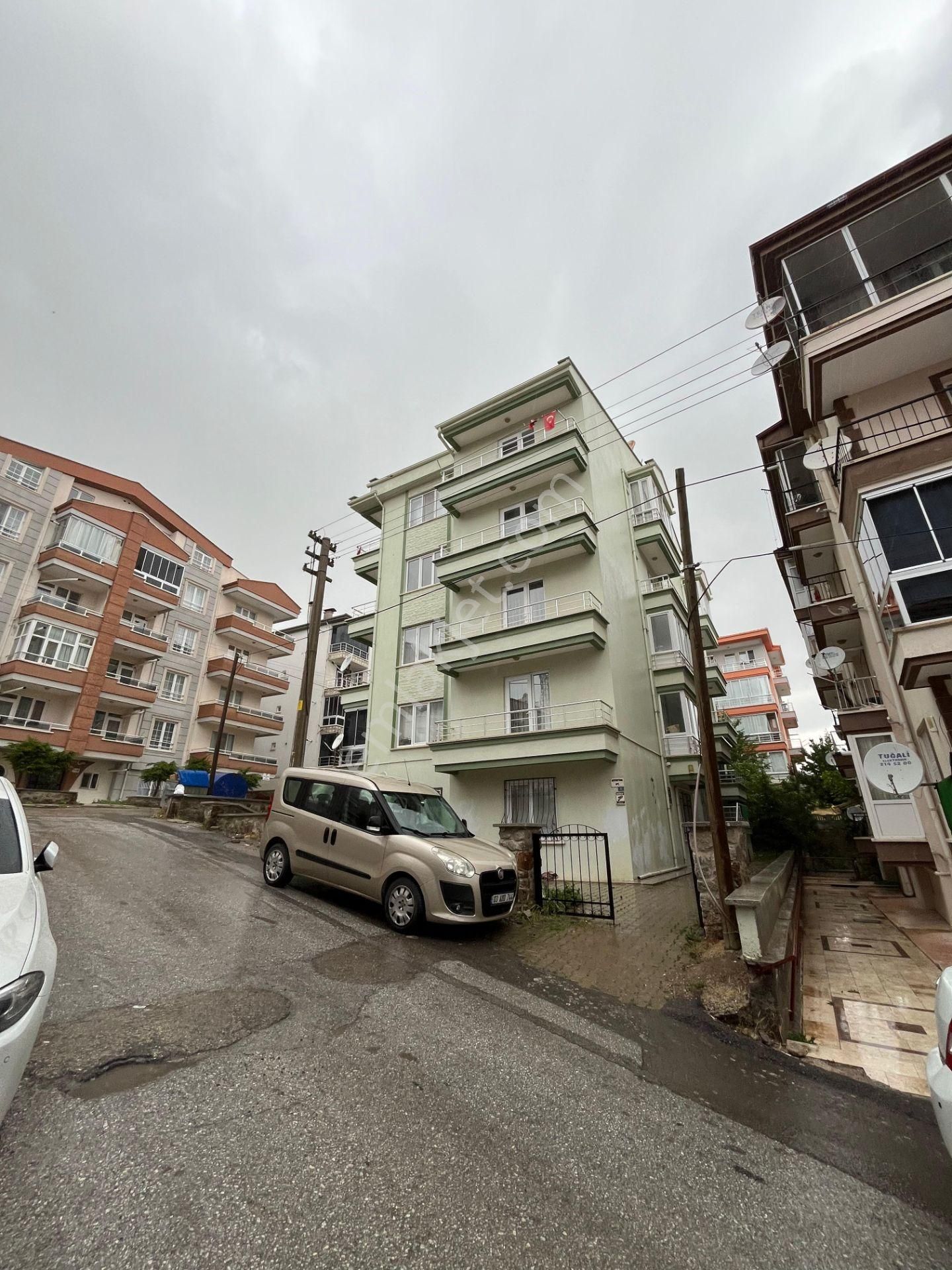 Afyon Üçok Emlaktan İstiklal Mah Satılık 3+1 Asansörlü Daire - Görsel 2