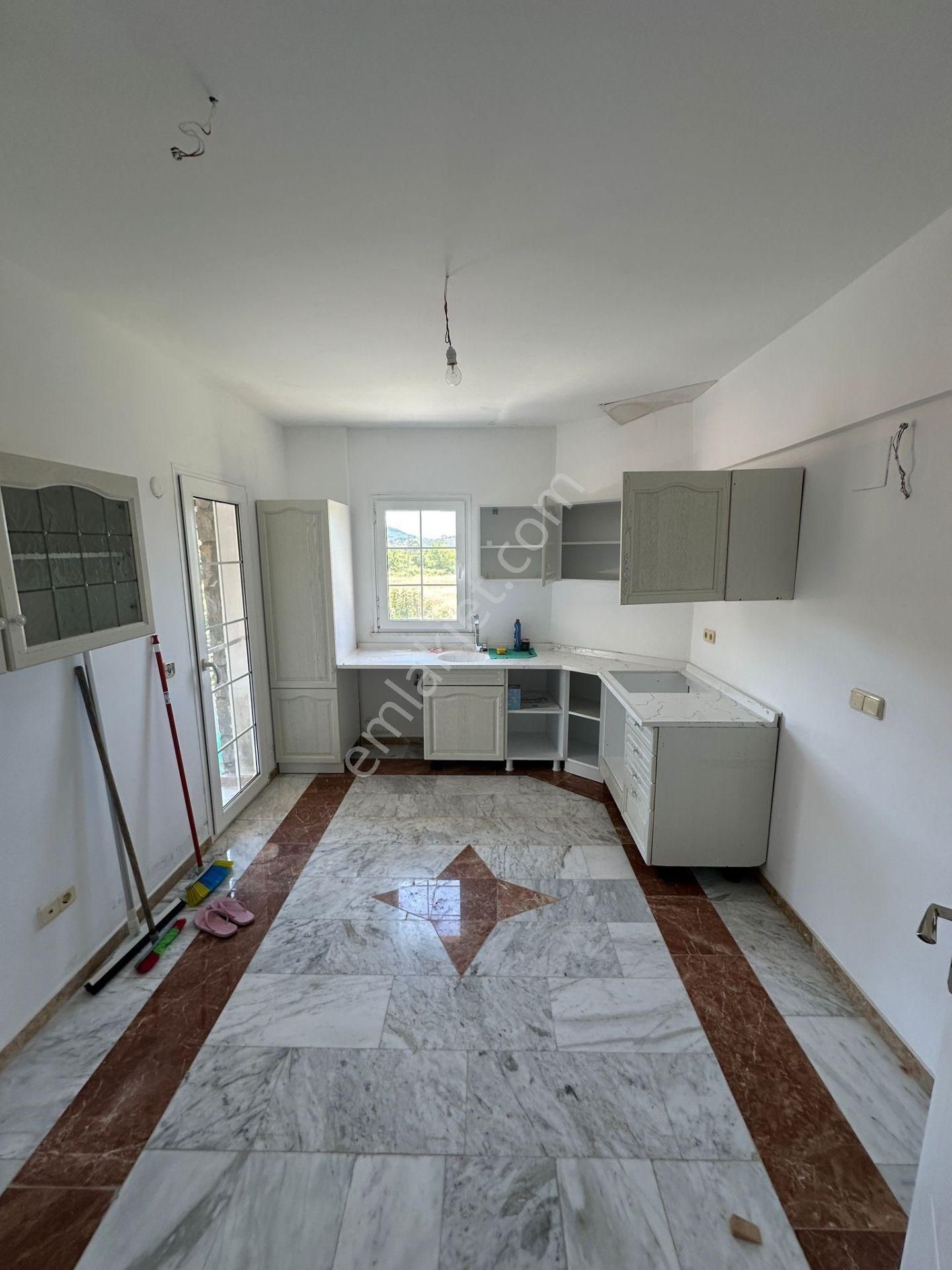 Altaş Emlak'tan Karaçalı Mahallesinde 422m²arsa İçinde Satılık Dubleks Villa - Görsel 5