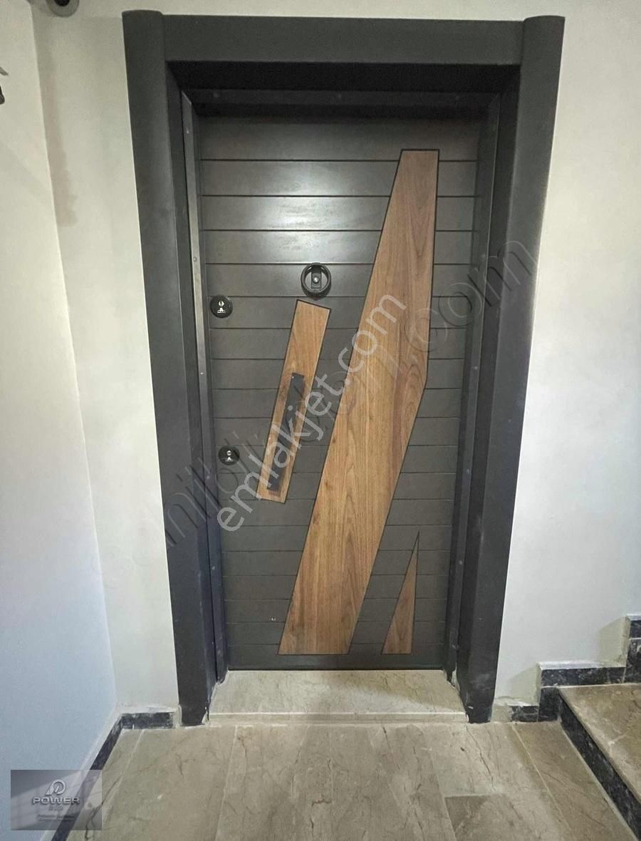 Power Gayrimenkulden Hükümet Konağı Arkası Sıfır 2+1