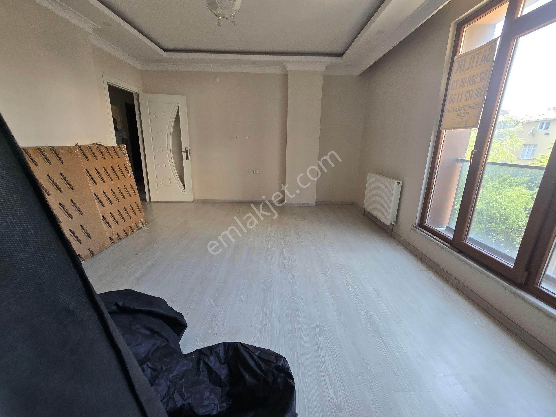Pusula İnş.tan Esentepe Mah Cadeye Cok Yakın 110m2 2kat Daire