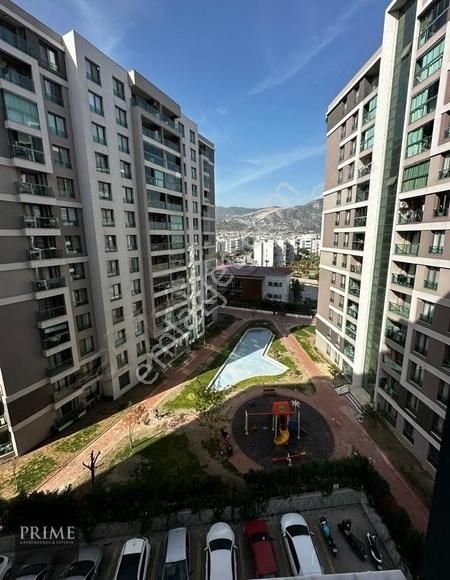 Yenicami Mah Bey Konutlarında 1+1 Satılık