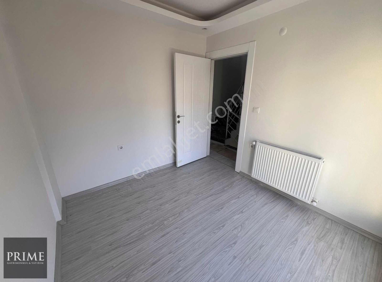 Prime Gayrimenkulden Yenifoça'da Satılık Villa