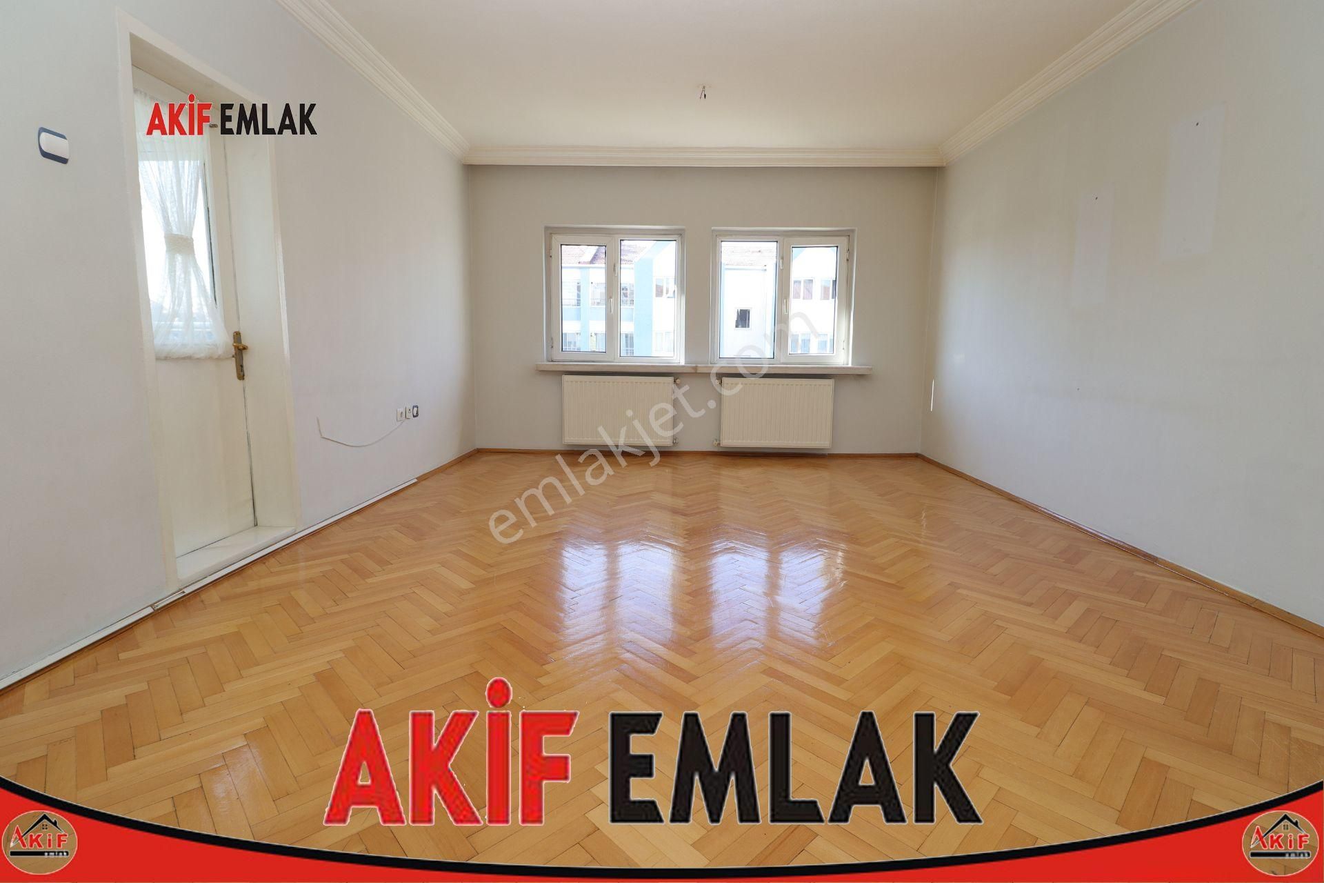 Akif'ten Elvankent Topçu'da Ahimesut Bulvar Üzeri Sitede Arakat 3+1 Daire