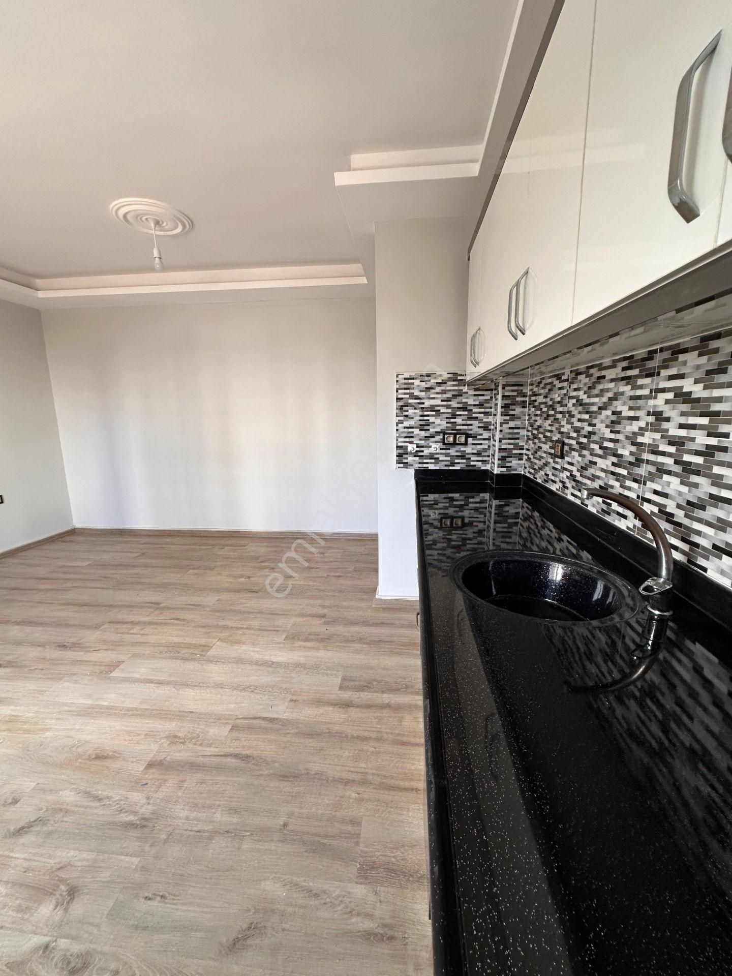 Mersin/erdemli/tömük'te Denize Yürüme Mesafesinde Satılık 1+1 Daire