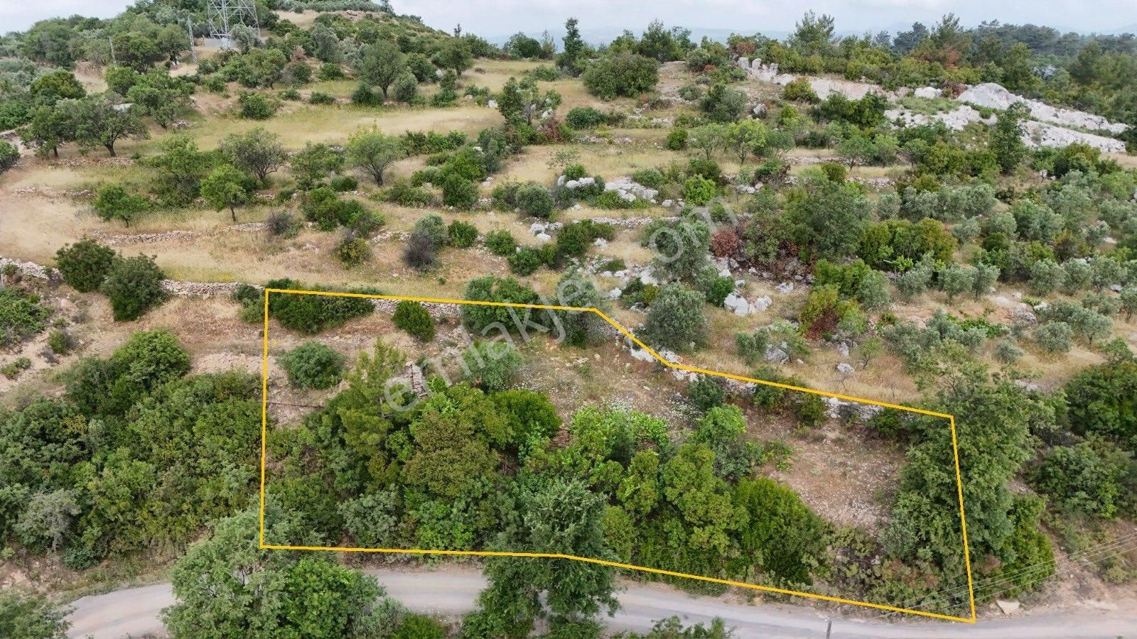 Alanya Karamanlarda Satılık 511 M2 Müstakil Tarla