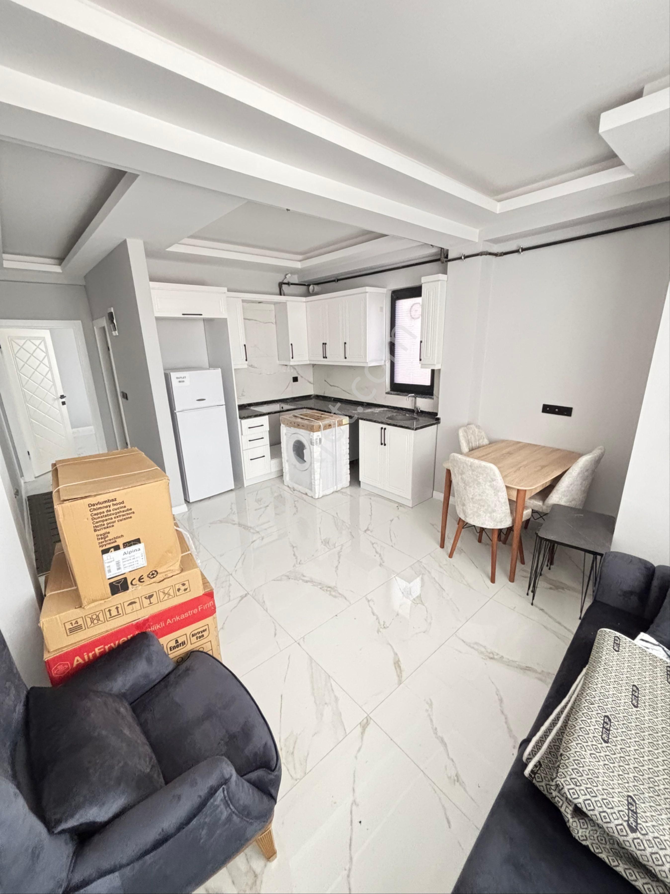 Furkan Emlaktan Atakum Körfez'de 1+1 50m2 Tramvay Durağına 50mt Sıfır Eşyalı Fırsat Daire