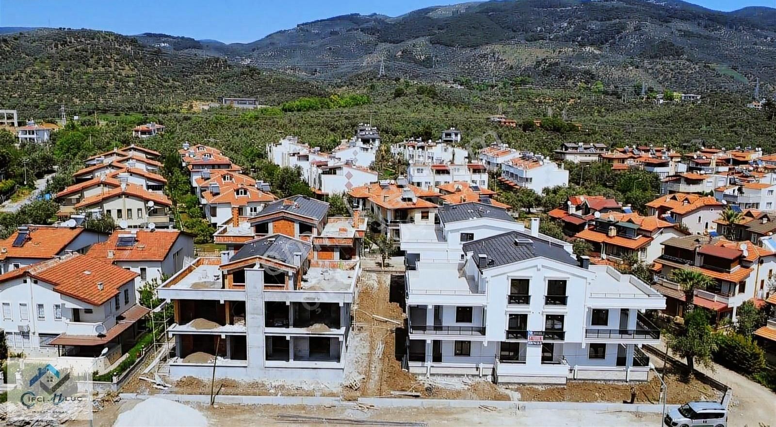 Altınoluk'ta Denize 150 Metre Satılık Lüks 2+1 Daire