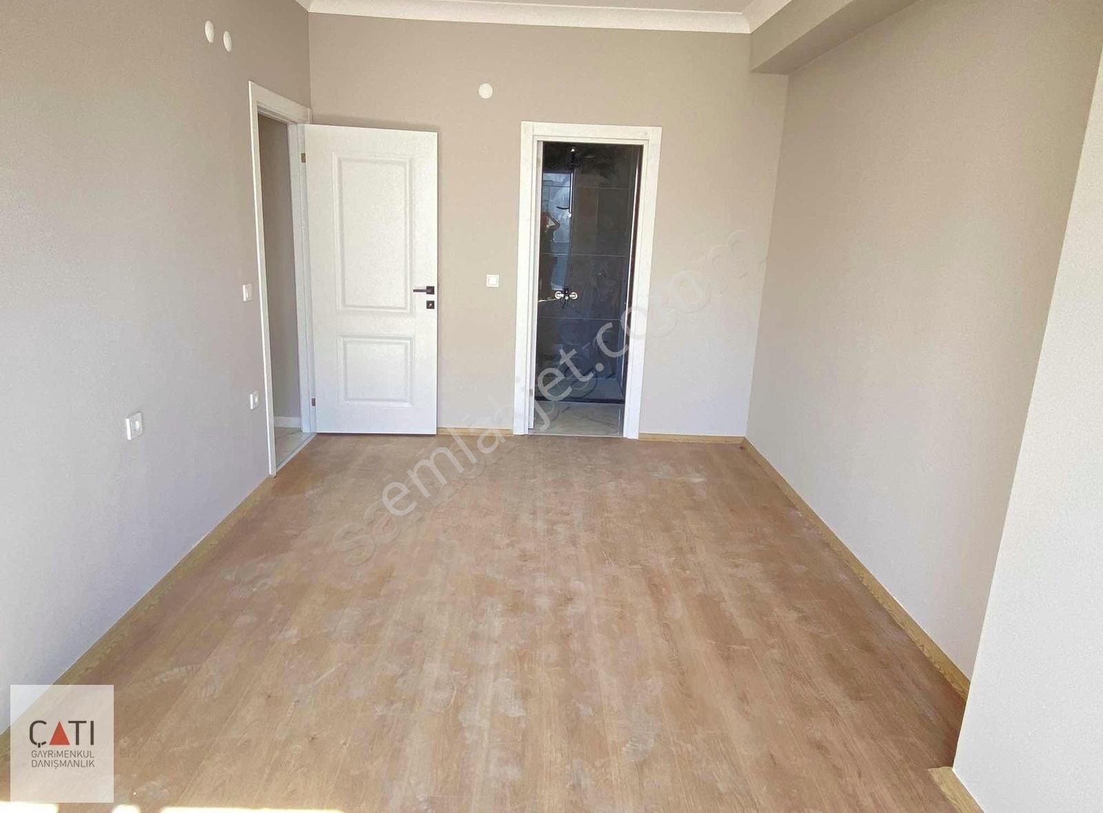 Tuzla Yayla Mah. 130m2 3+1 Arakat Daire - Görsel 3