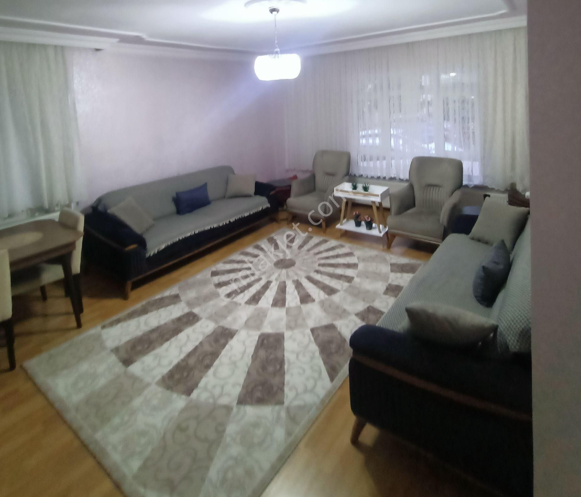 Yetimoğlu Emlaktan Merkezi Konum Satılık Uygun Fiyat 2+1 Daire