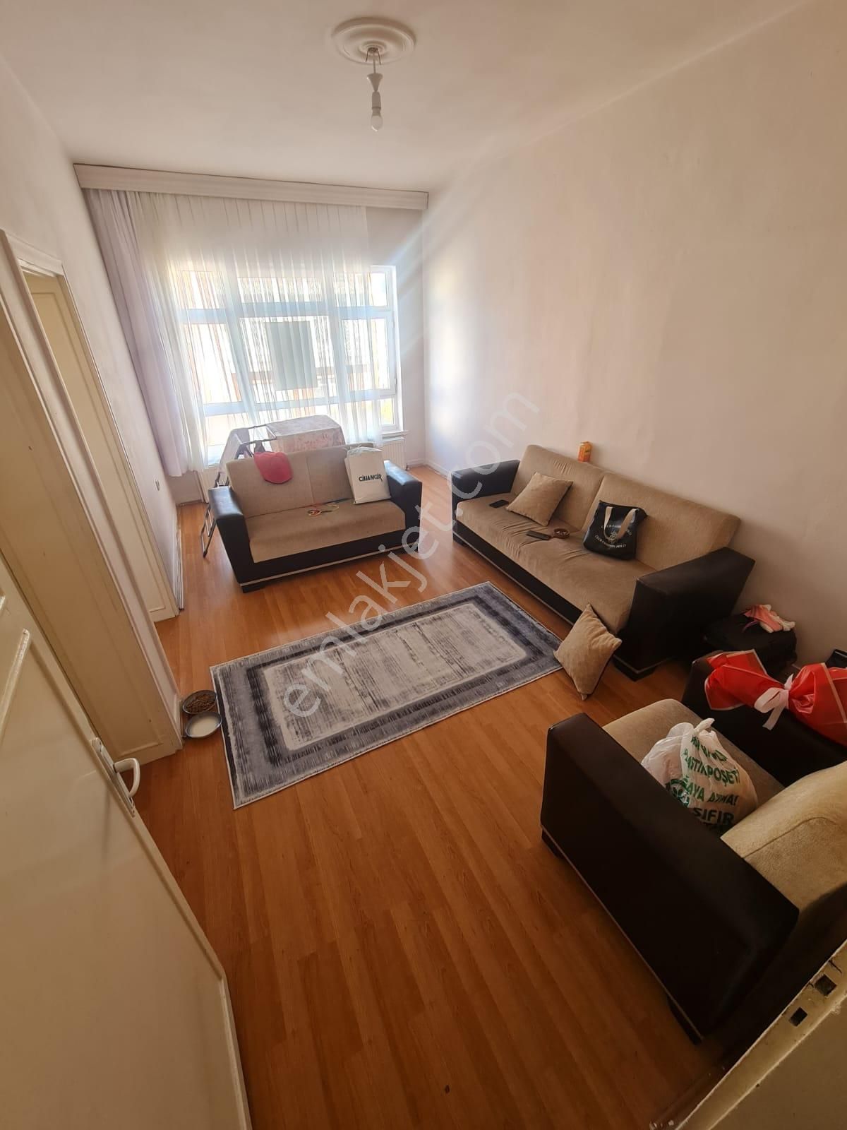 Aydınlıkevler'de 3+1 Satılık Daire-taner Emlak Ofisi