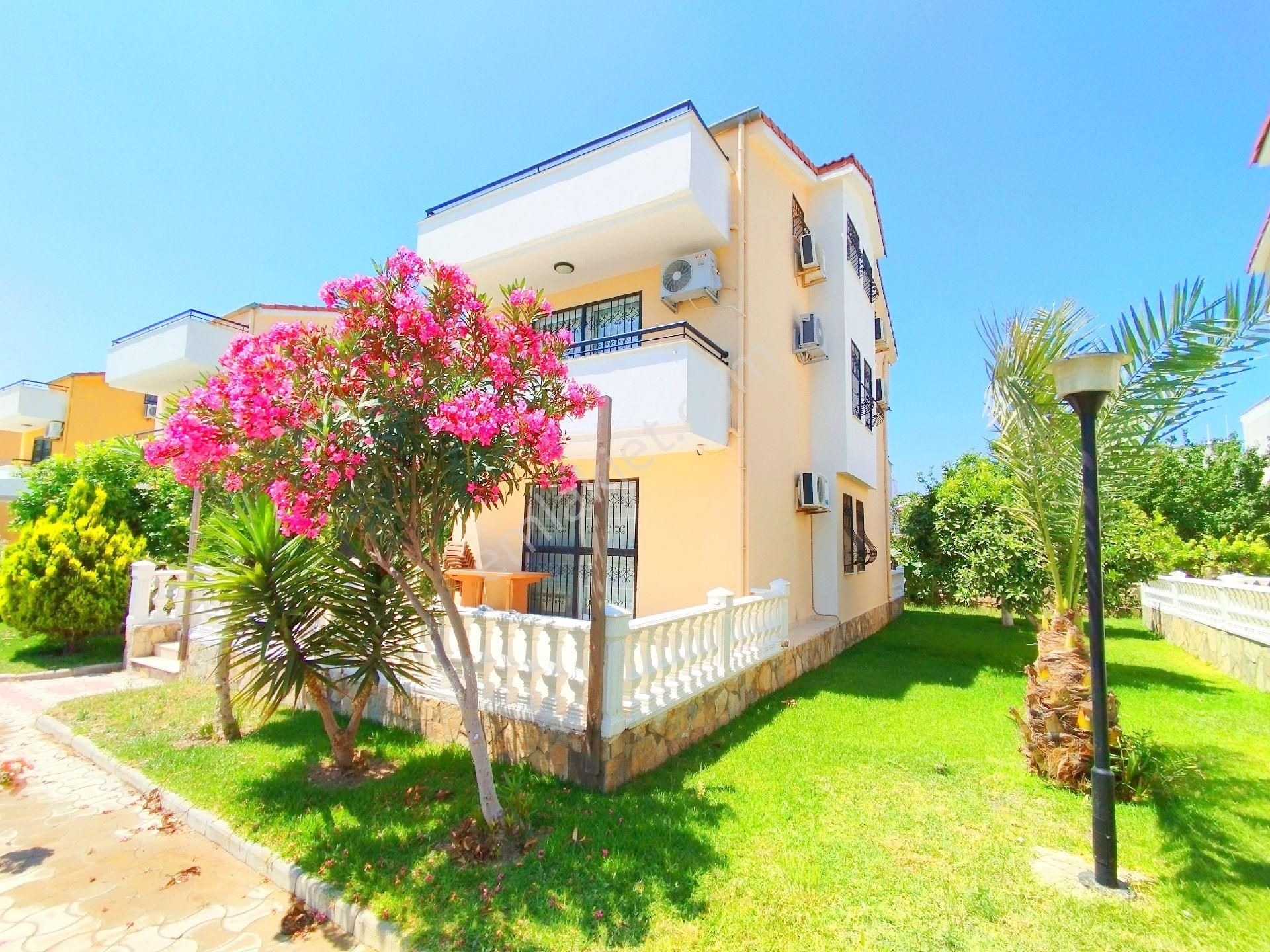 5+1 Eşyalı Üç Banyo Denize 300 Metre
