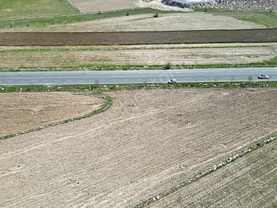Gesi - Turan Mah. 1044 M2 Temiz Villa Parseli Ana Cadde Üzeri