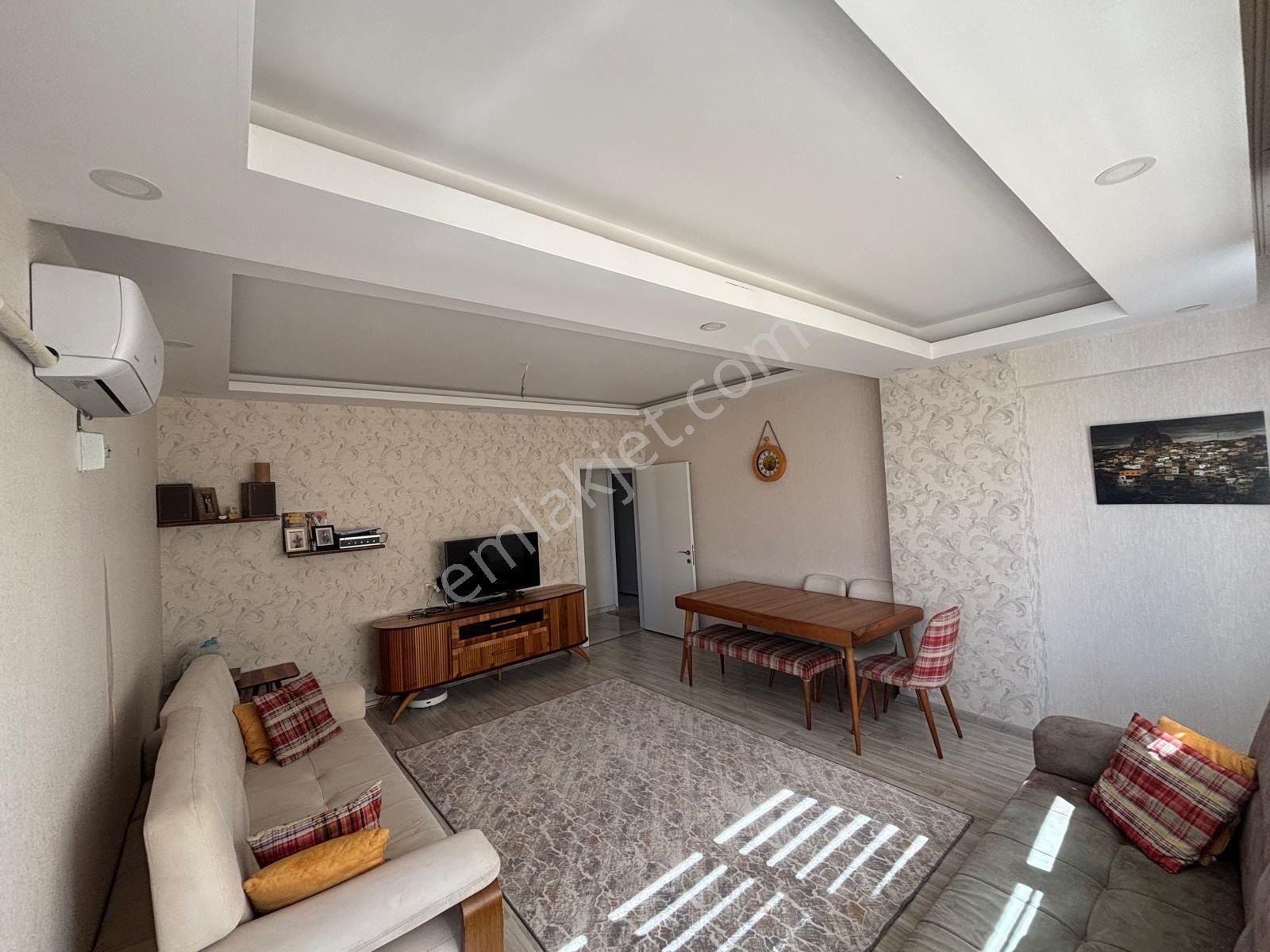 Acil Emlaktan Satılık 3+1 Daire