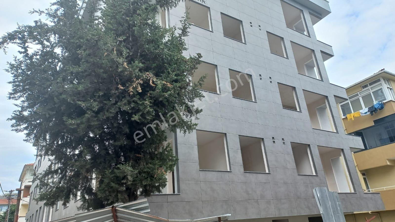 ▃artemin▃küçükyalı'da Balkonlu&ayrı Mutfaklı Ön Cephe 80m² 2+1!