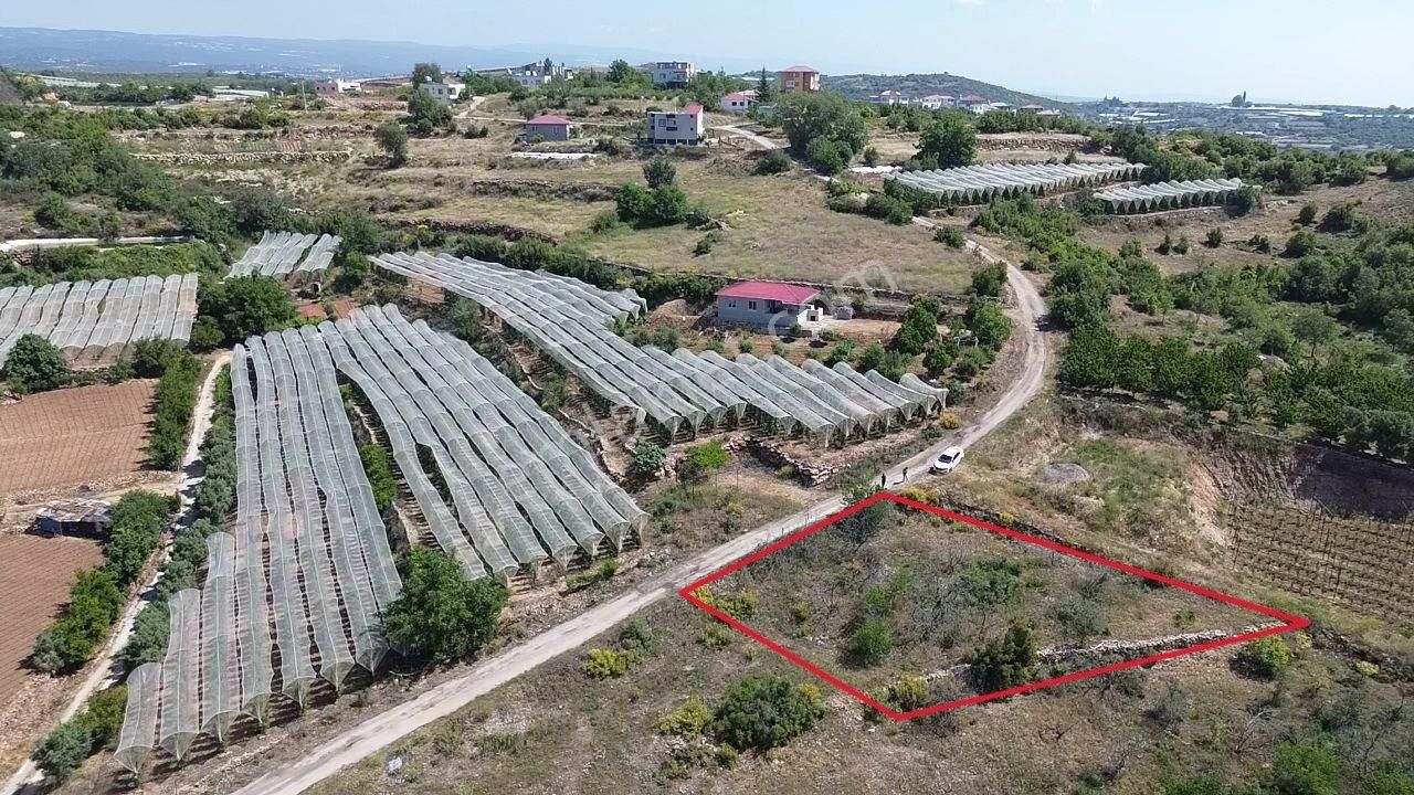 Esenpınar Merkezde Bulunan Satılık 1.425m2 Arsa