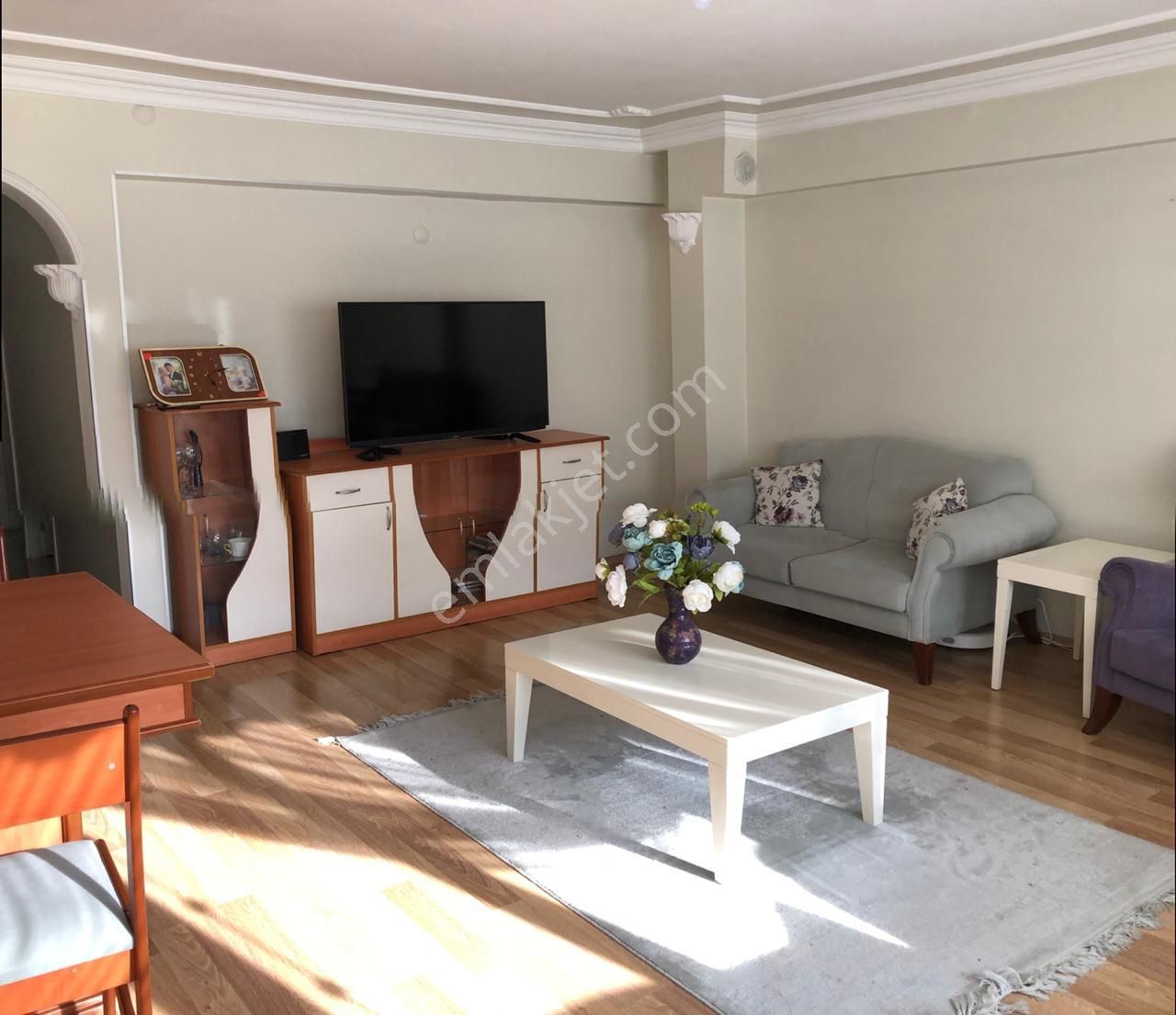 Yasemın Emlaktan Yalova Merkez 3+1 Daire