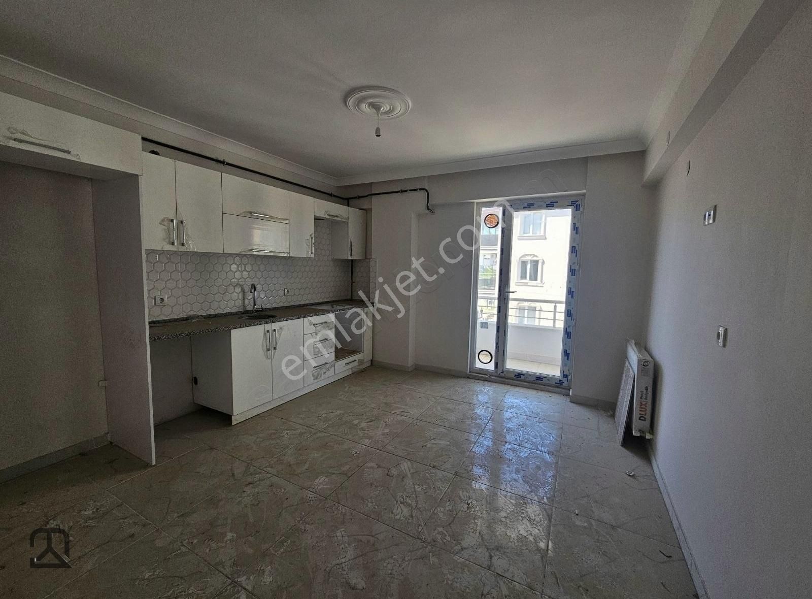 Emlakk Yatırım'dan Şirinköy'de Satılık 3+1 Çatı Dubleks Daire