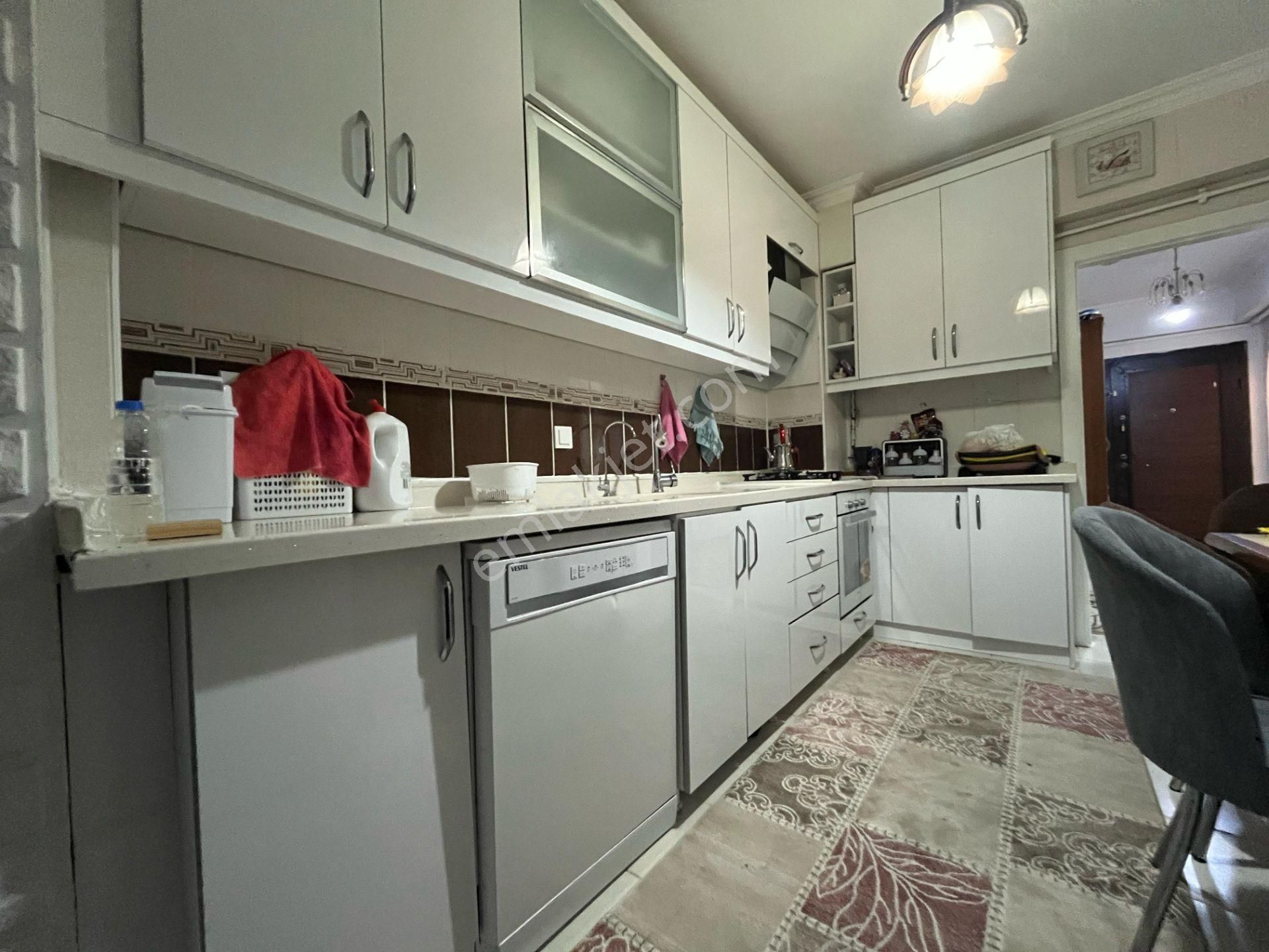 Sancaktepe'de 1.kat Konumunda Ön Cephe Masrafsız Sınırsız Kredili 3+1/120 M2 Satılık Daire