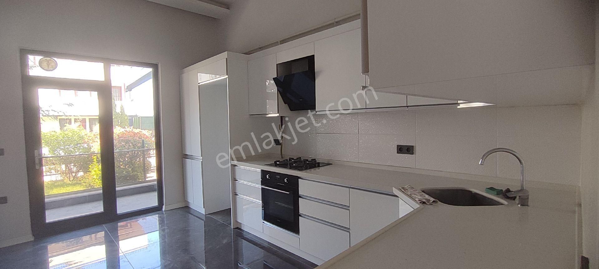 Kiralık 3+1 Lüks Daire Ayşe Hatun Sitesi Kiremitocagı