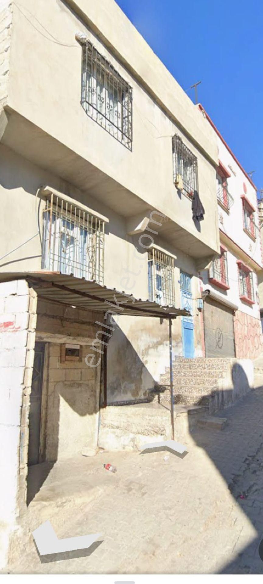 Gün Işığı Emlak'tan İki Katlı Ev