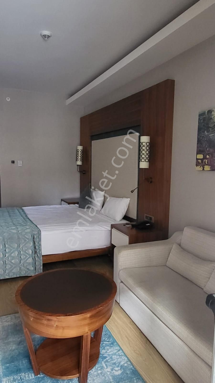 Kuşadası Ramada Otel Suit Oda - Görsel 14