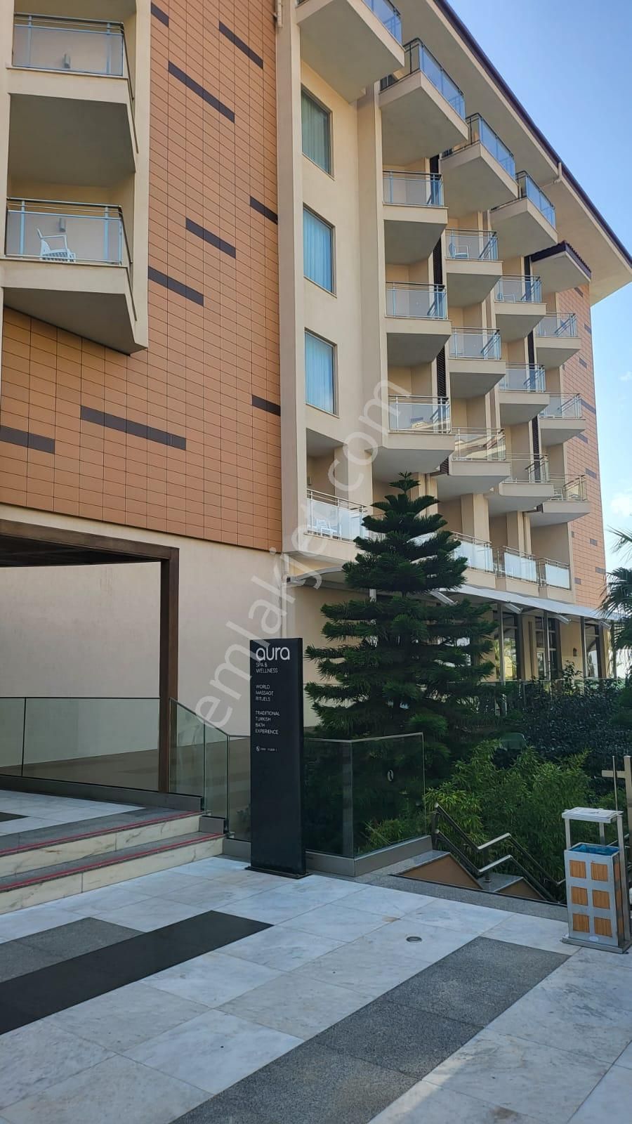 Kuşadası Ramada Otel Suit Oda - Görsel 3