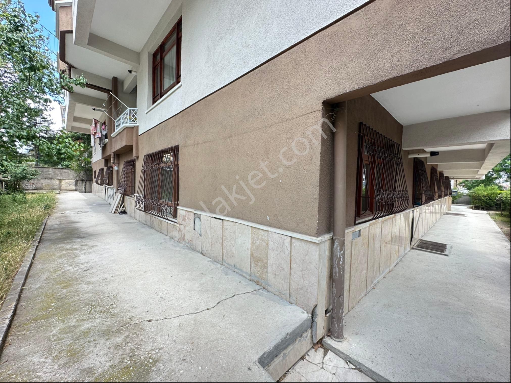 En Hesaplısı En Uygunu Merkezi Yerde 2+1 Giriş Kat Güney Cephe