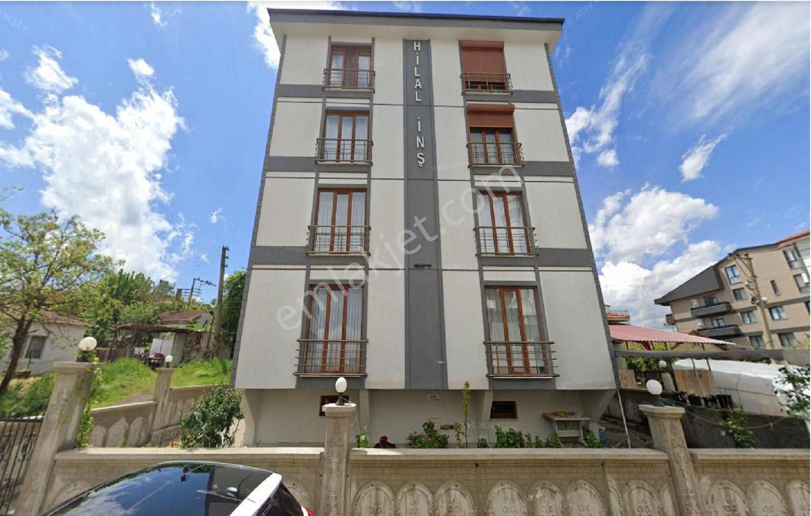 Yalova Remax 'dan Çiftlikköy Kaymakamlık Karşısı Satılık 2+1