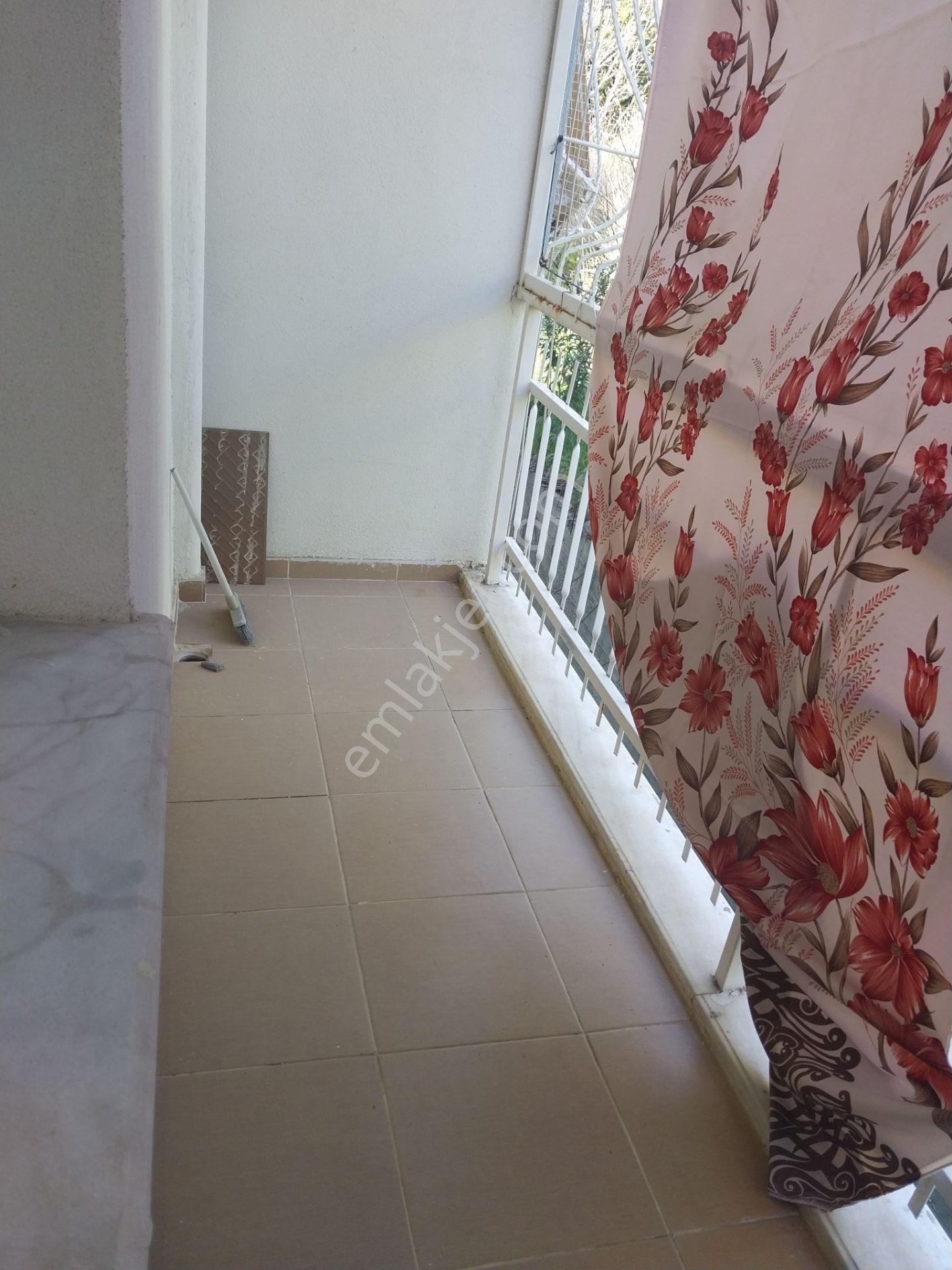 Satılık Daire 3+1 125 Mz Ara Kat Doğalgzalı Site İçinde - Görsel 4