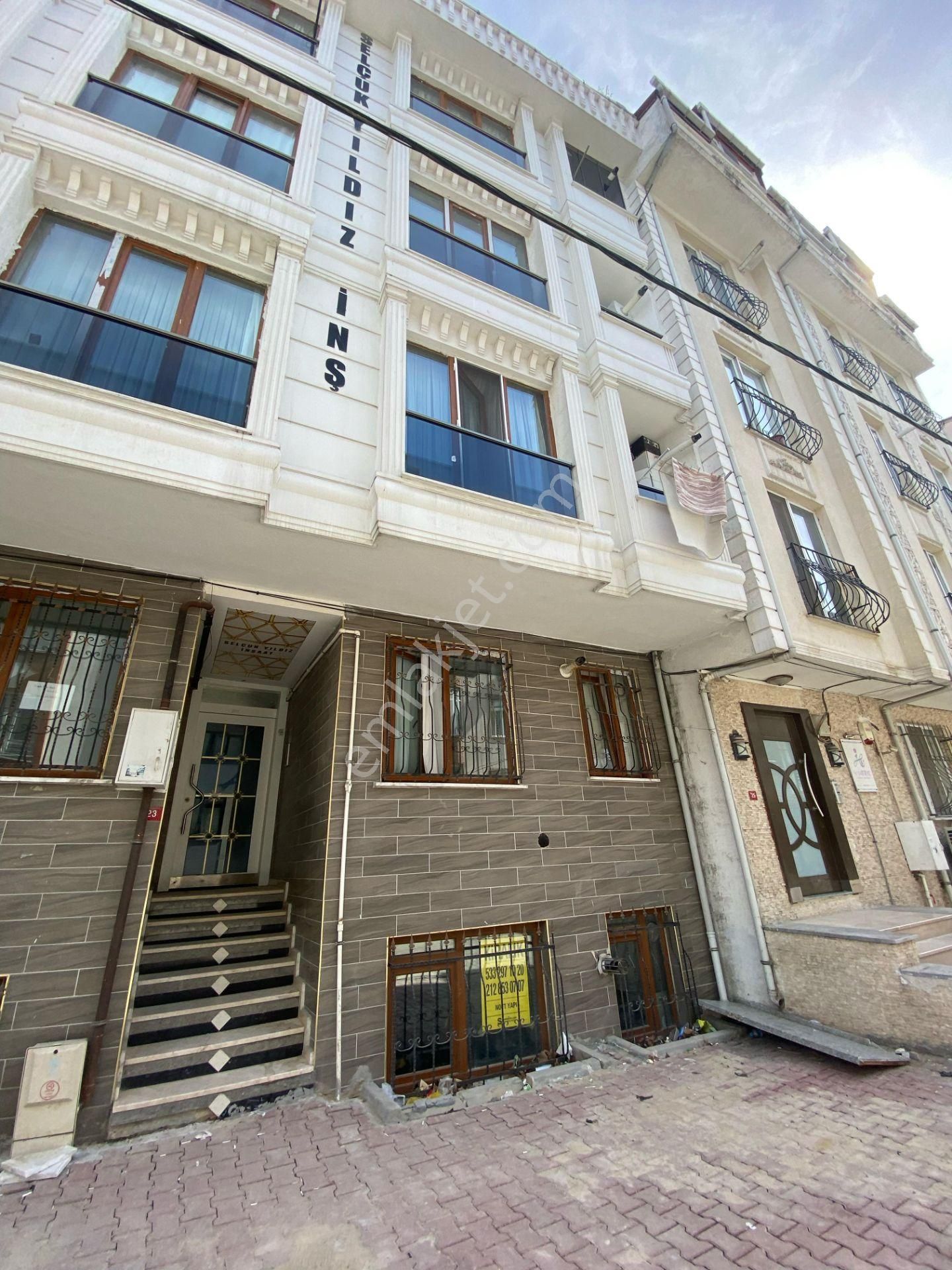 Esenyurt Yeşilkent Mahallesi 2+1 80 M2 Kiralık Boş Daire Bahçeli Bahçe Katı Yeni Bina