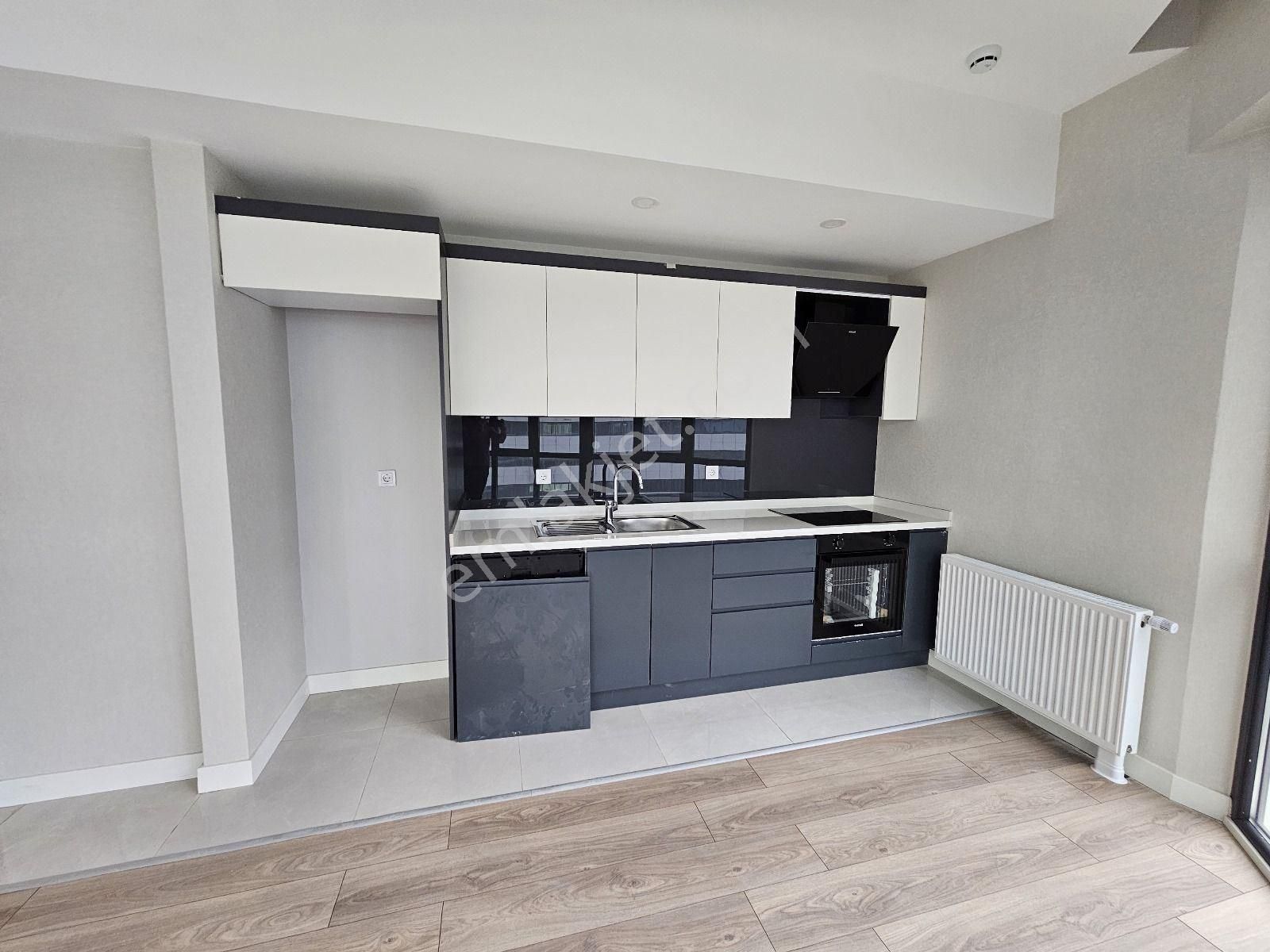 212 Outlet Arkasında Fırsat Satılık 2+1 Daire