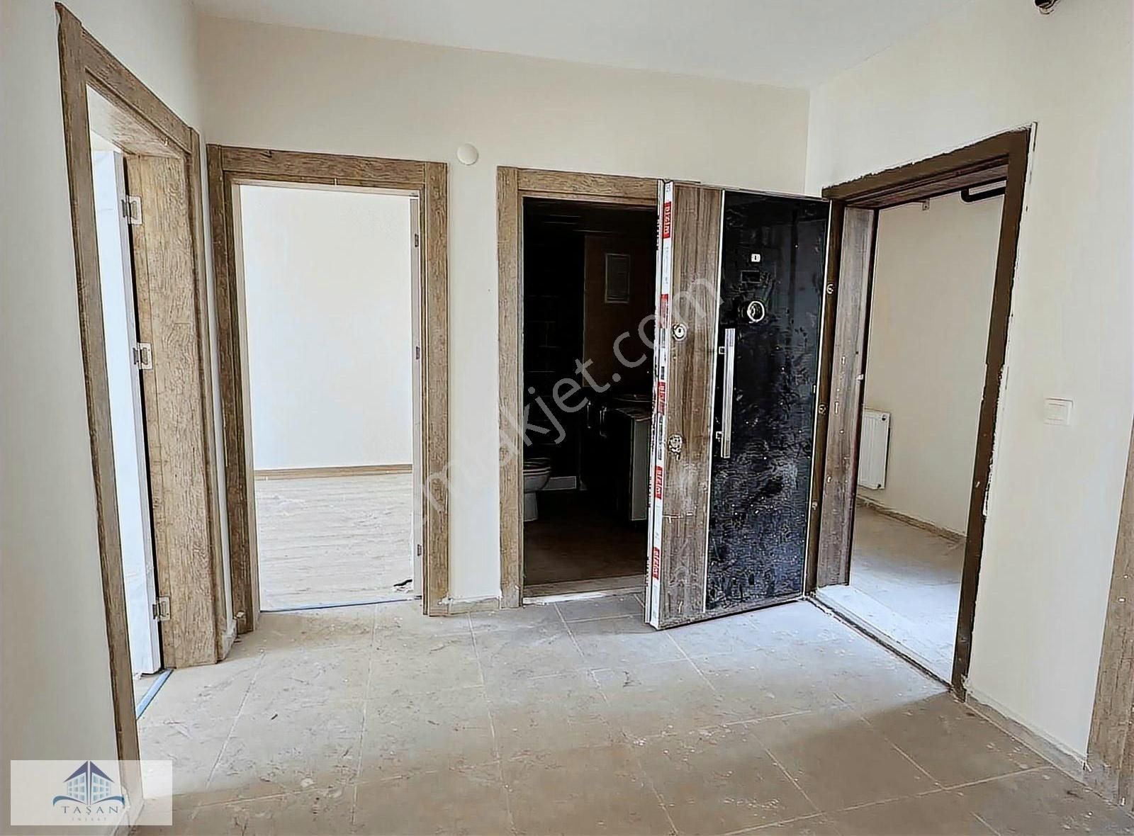 Taşan Gayrimenkulden Önü Açık Manzaralı 2+1 Kiralık Daire