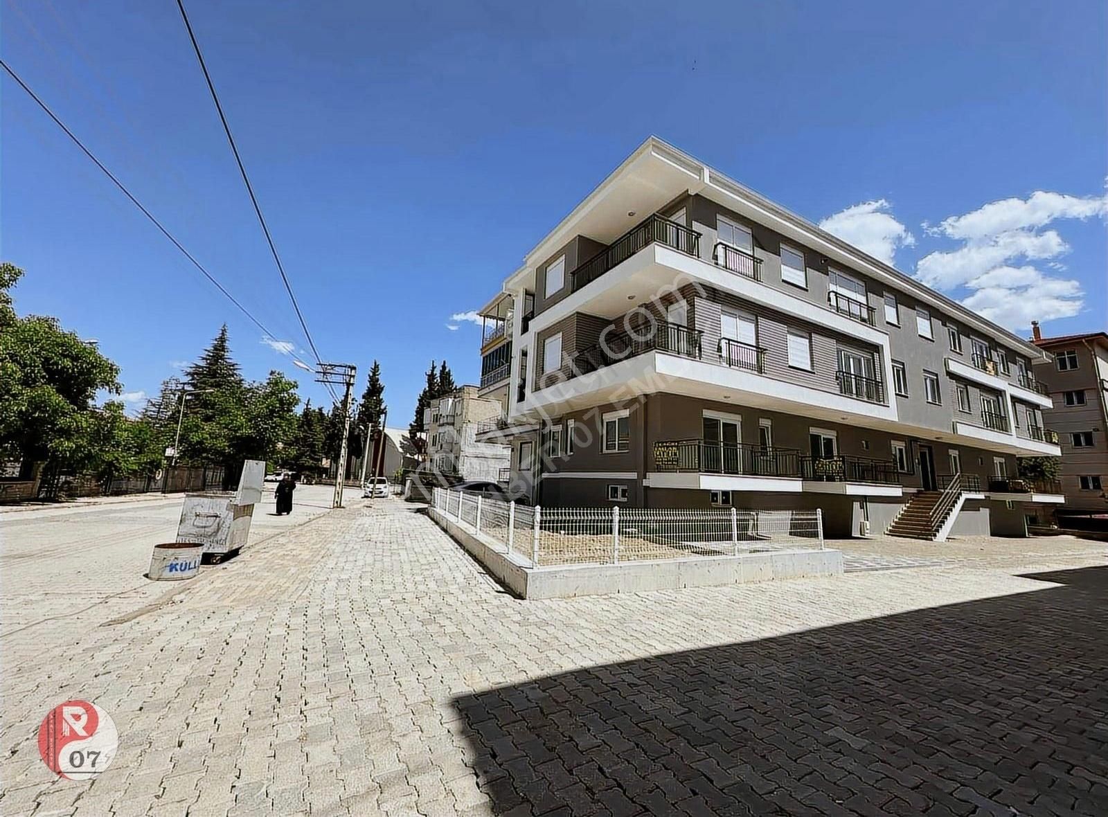 Antalya Korkuteli Aşağıpazar Mahalesinde Satılık 1+1 Daire
