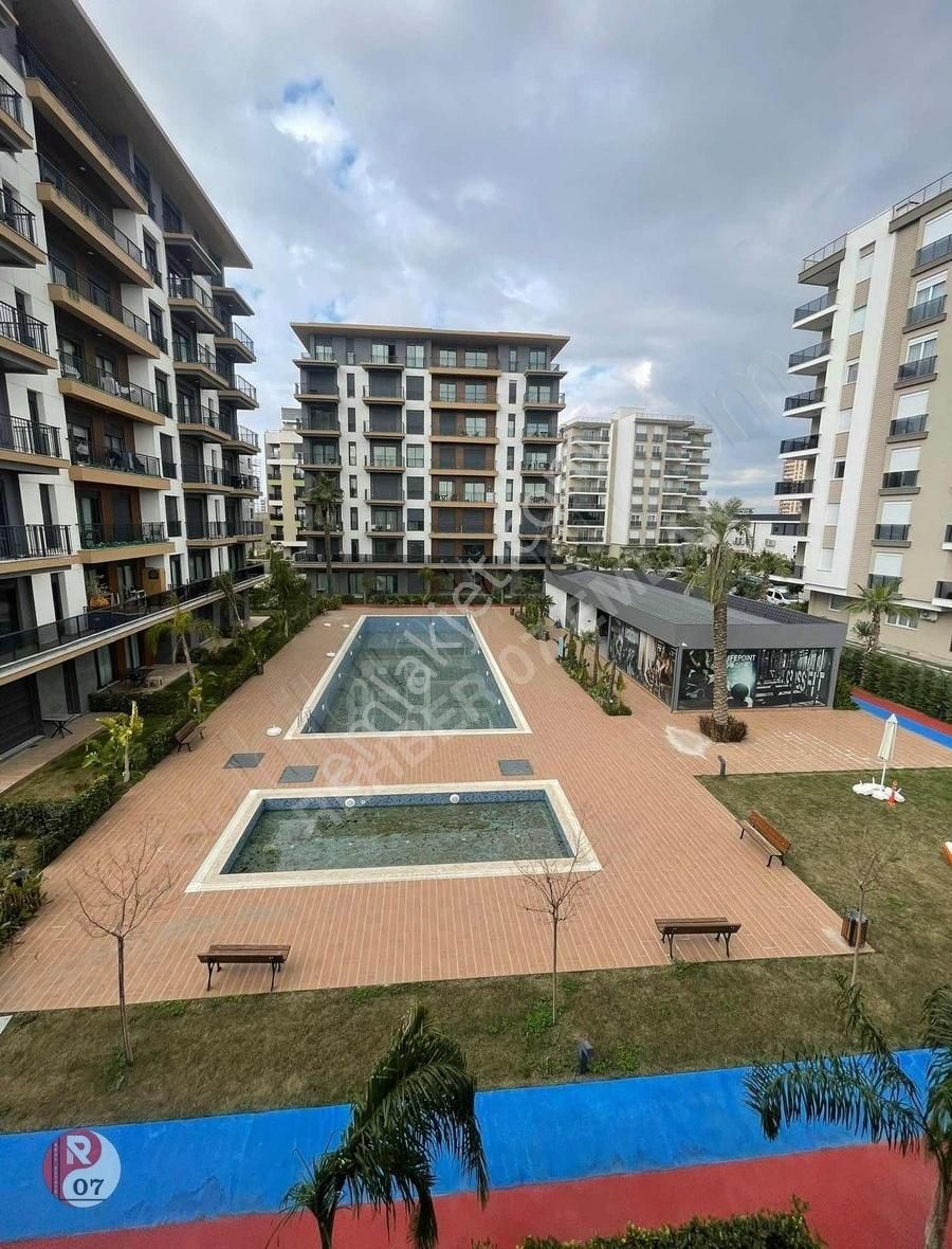 Altıntaş Life Point Sitesinde Satılık 1+1 Eşyalı Daire
