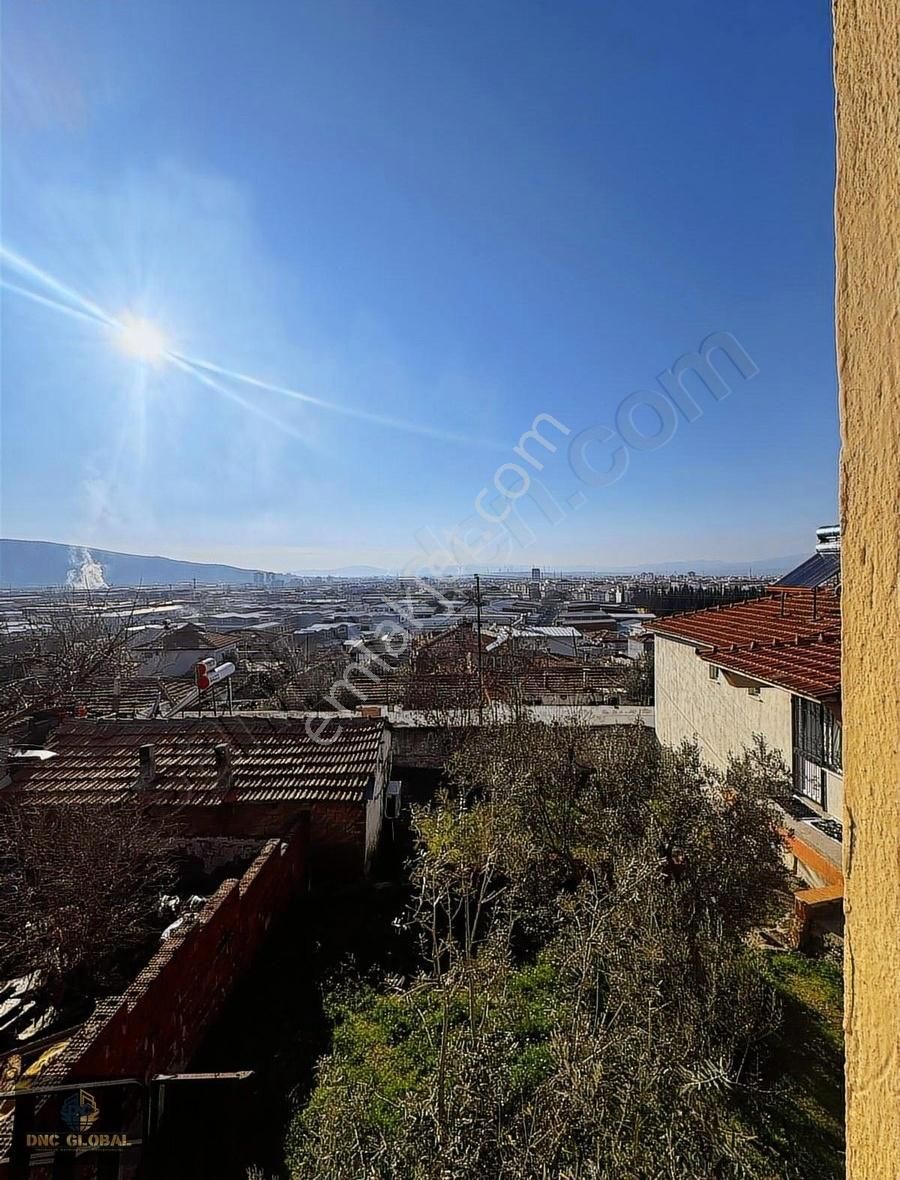 Uygun Fiyatlı Satılık 2 Ayrı Müstakil Ev